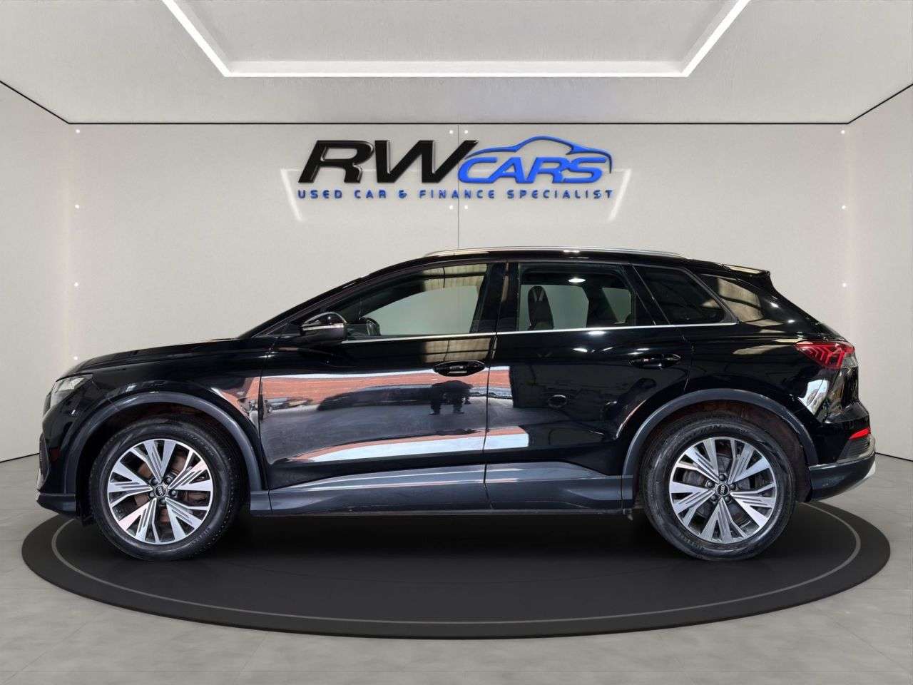 A 2021 AUDI Q4 E-TRON 35 Sport SUV 5dr Electric Auto 55kWh (170 ps) A 2021 AUDI Q4 E-TRON 35 Sport SUV 5dr Electric Auto 55kWh (170 ps)
