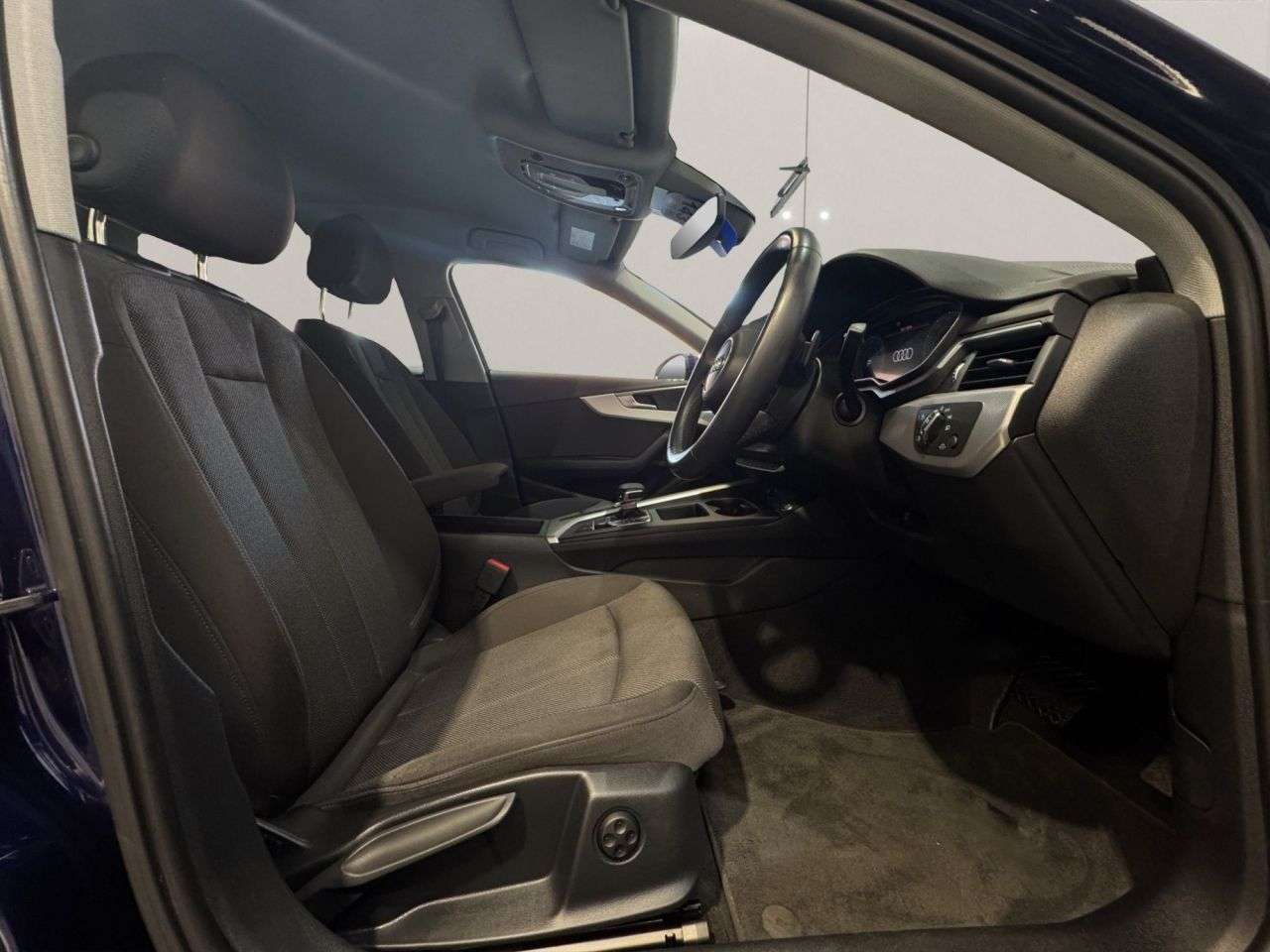 2022 AUDI A4 2022 AUDI A4