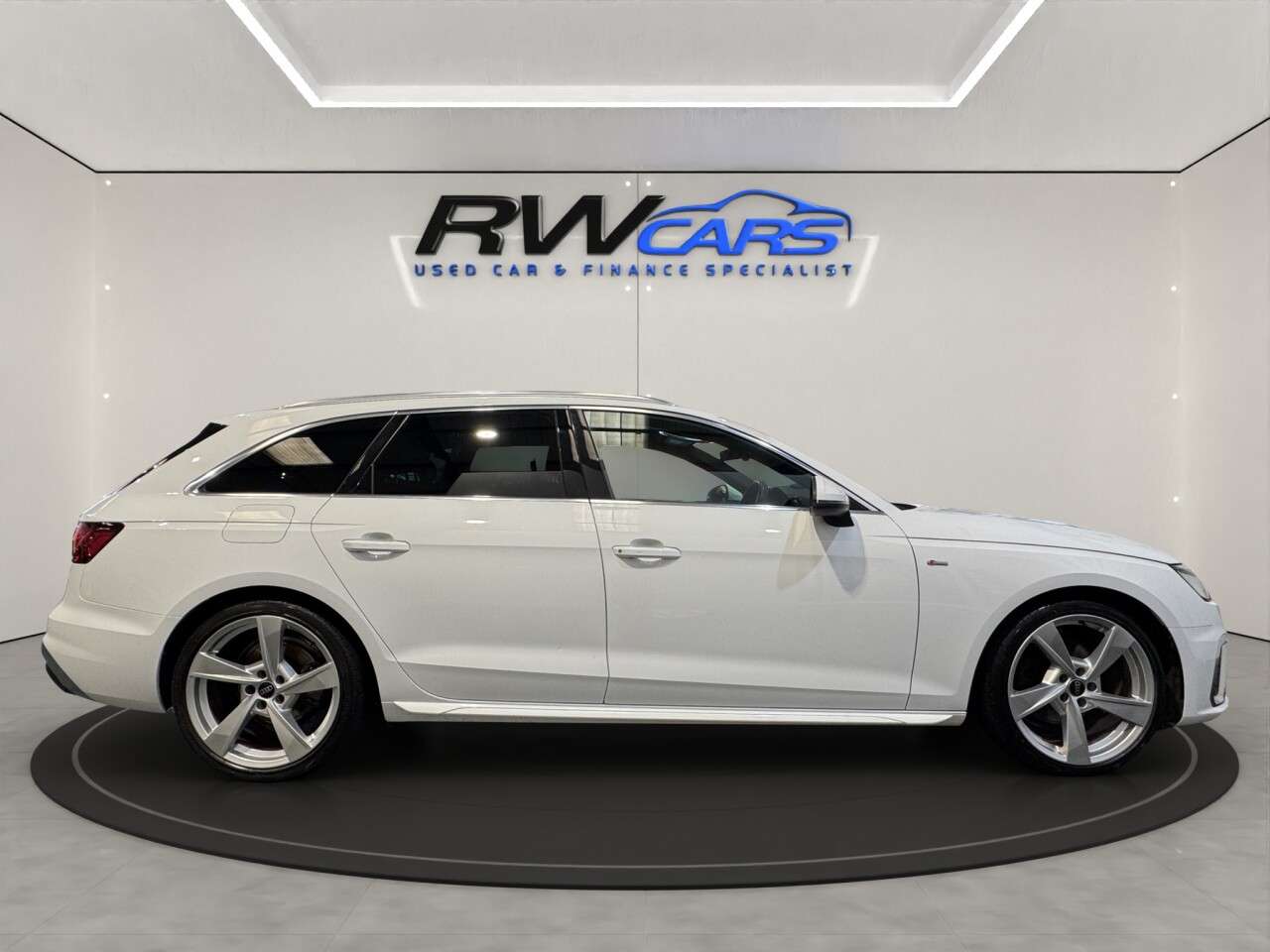 2023 AUDI A4 AVANT 2023 AUDI A4 AVANT