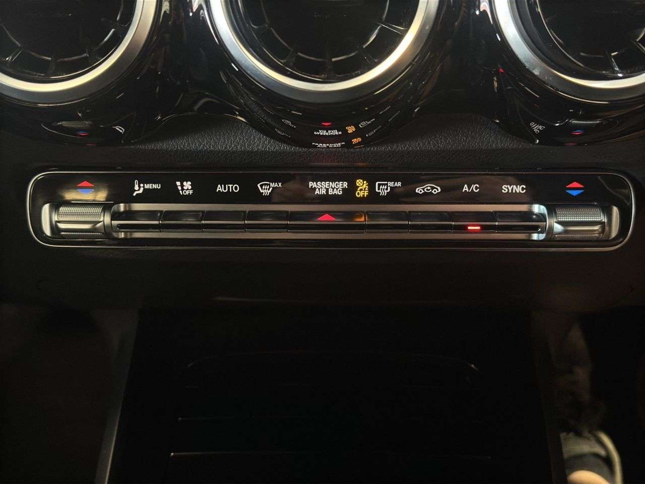 2022 MERCEDES-BENZ GLB 2022 MERCEDES-BENZ GLB