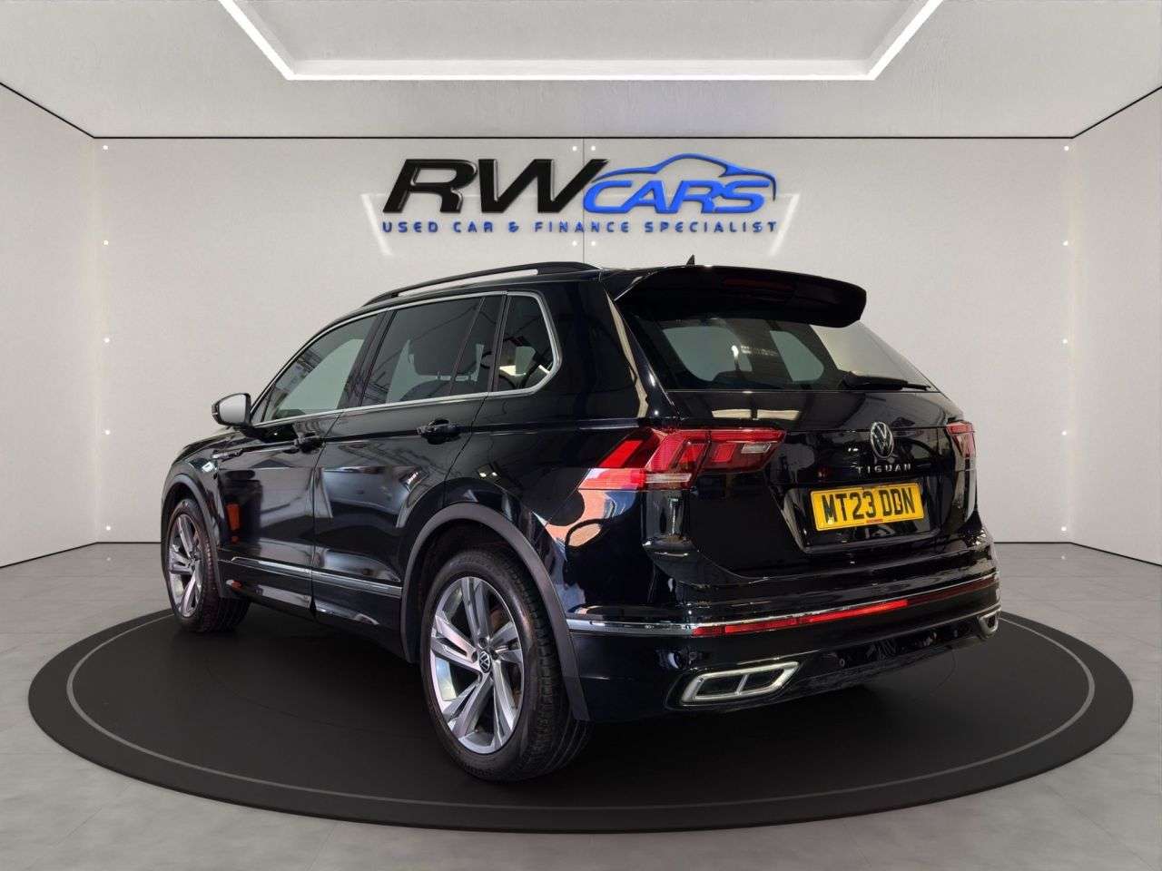 A 2023 VOLKSWAGEN TIGUAN 1.5 TSI R-Line Edition SUV 5dr Petrol DSG Euro 6 (s/s) (150 ps) A 2023 VOLKSWAGEN TIGUAN 1.5 TSI R-Line Edition SUV 5dr Petrol DSG Euro 6 (s/s) (150 ps)