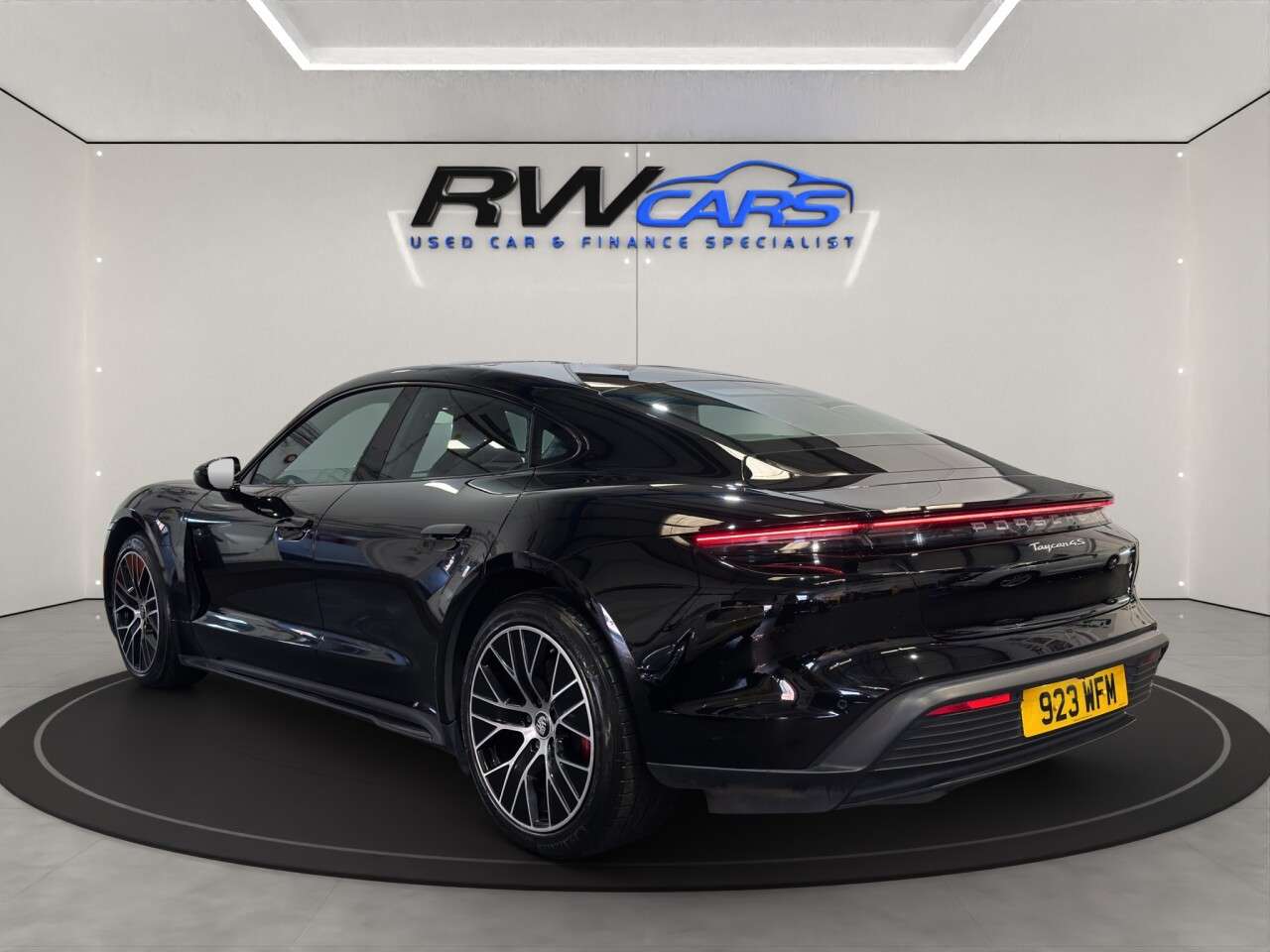 A 2021 PORSCHE TAYCAN Performance 79.2kWh 4S Saloon 4dr Electric Auto 4WD (11kW Charger) (530 ps) A 2021 PORSCHE TAYCAN Performance 79.2kWh 4S Saloon 4dr Electric Auto 4WD (11kW Charger) (530 ps)