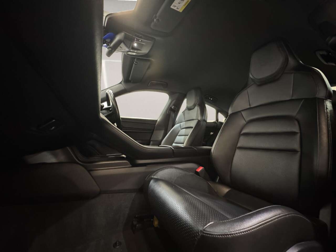 2021 PORSCHE TAYCAN 2021 PORSCHE TAYCAN