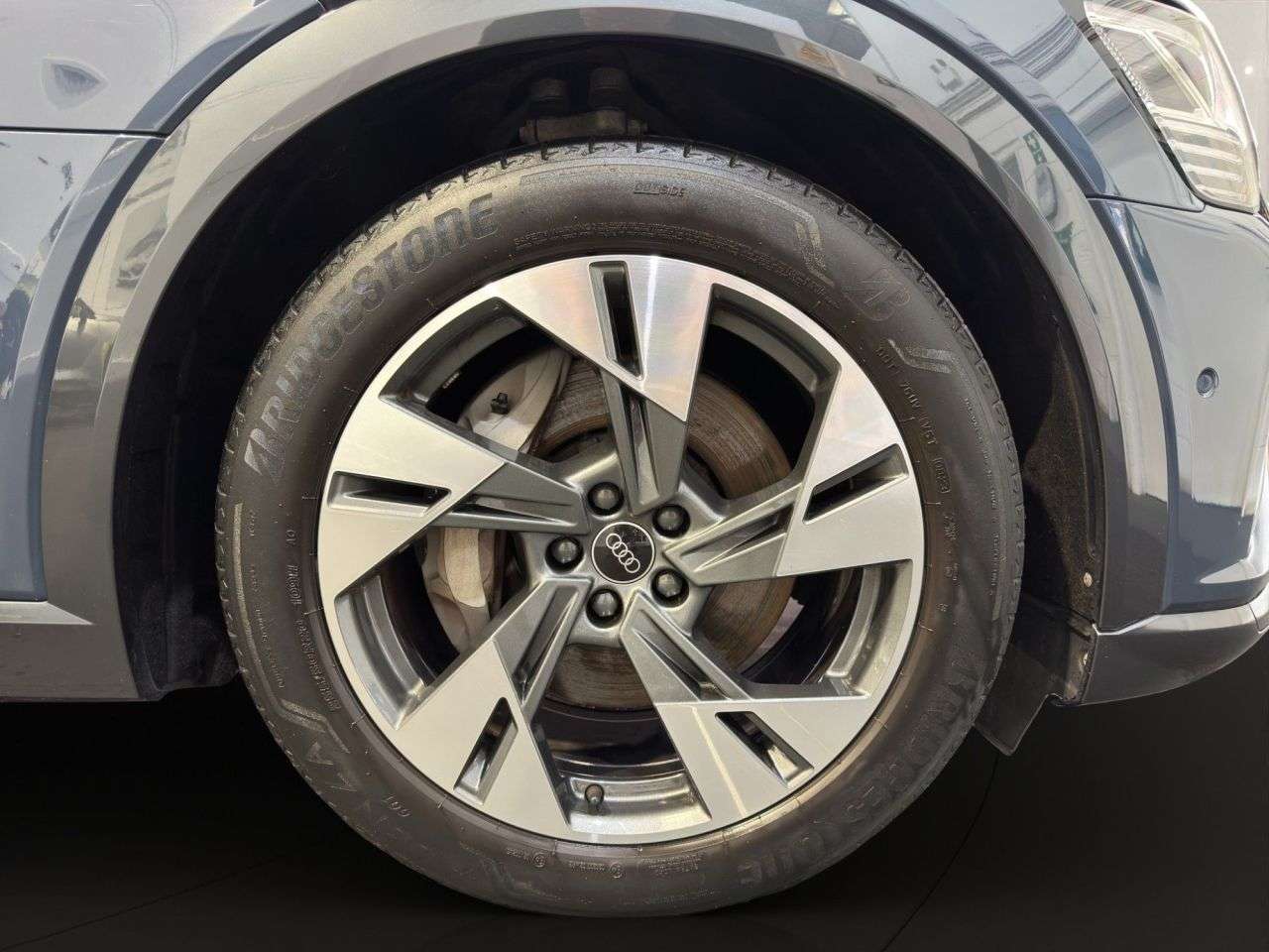 2023 AUDI Q8 E-TRON 2023 AUDI Q8 E-TRON