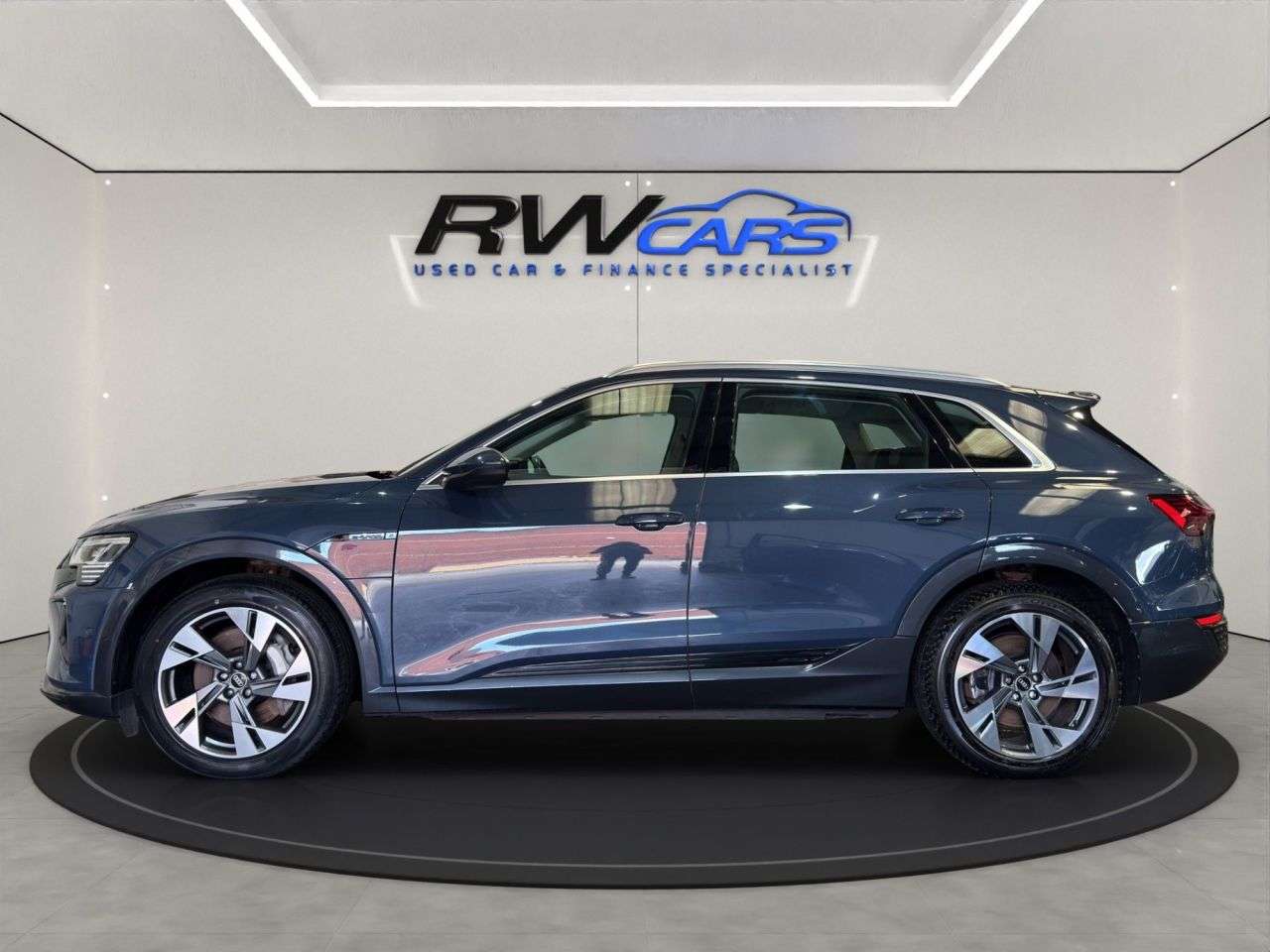 A 2023 AUDI Q8 E-TRON 50 Sport SUV 5dr Electric Auto quattro 95kWh (11kW Charger) (340 ps) A 2023 AUDI Q8 E-TRON 50 Sport SUV 5dr Electric Auto quattro 95kWh (11kW Charger) (340 ps)
