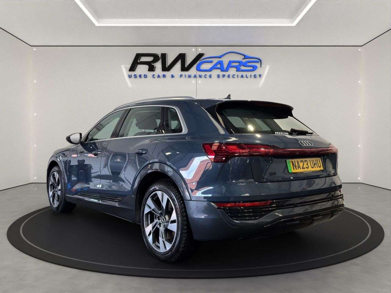 A 2023 AUDI Q8 E-TRON 50 Sport SUV 5dr Electric Auto quattro 95kWh (11kW Charger) (340 ps) A 2023 AUDI Q8 E-TRON 50 Sport SUV 5dr Electric Auto quattro 95kWh (11kW Charger) (340 ps)