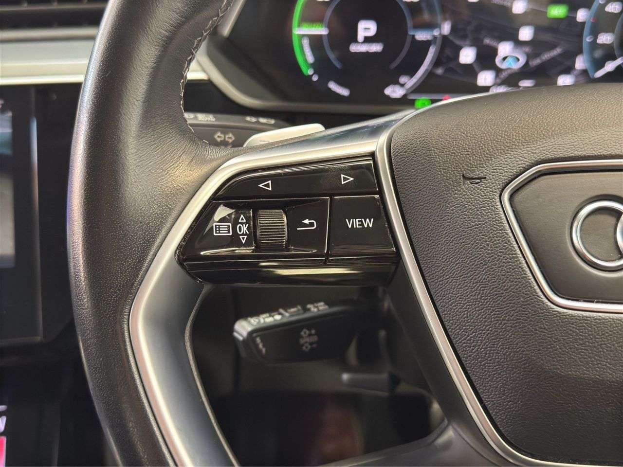 2023 AUDI Q8 E-TRON 2023 AUDI Q8 E-TRON