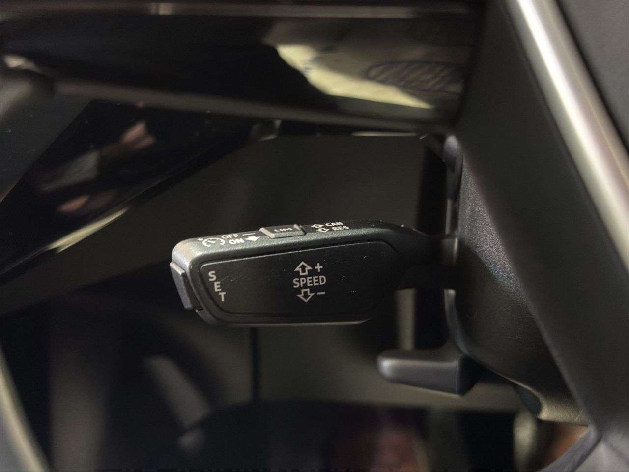 2023 AUDI Q8 E-TRON 2023 AUDI Q8 E-TRON