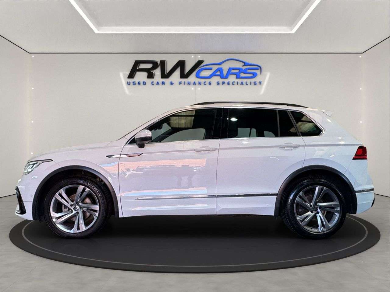 A 2023 VOLKSWAGEN TIGUAN 1.5 TSI R-Line Edition SUV 5dr Petrol DSG Euro 6 (s/s) (150 ps) A 2023 VOLKSWAGEN TIGUAN 1.5 TSI R-Line Edition SUV 5dr Petrol DSG Euro 6 (s/s) (150 ps)