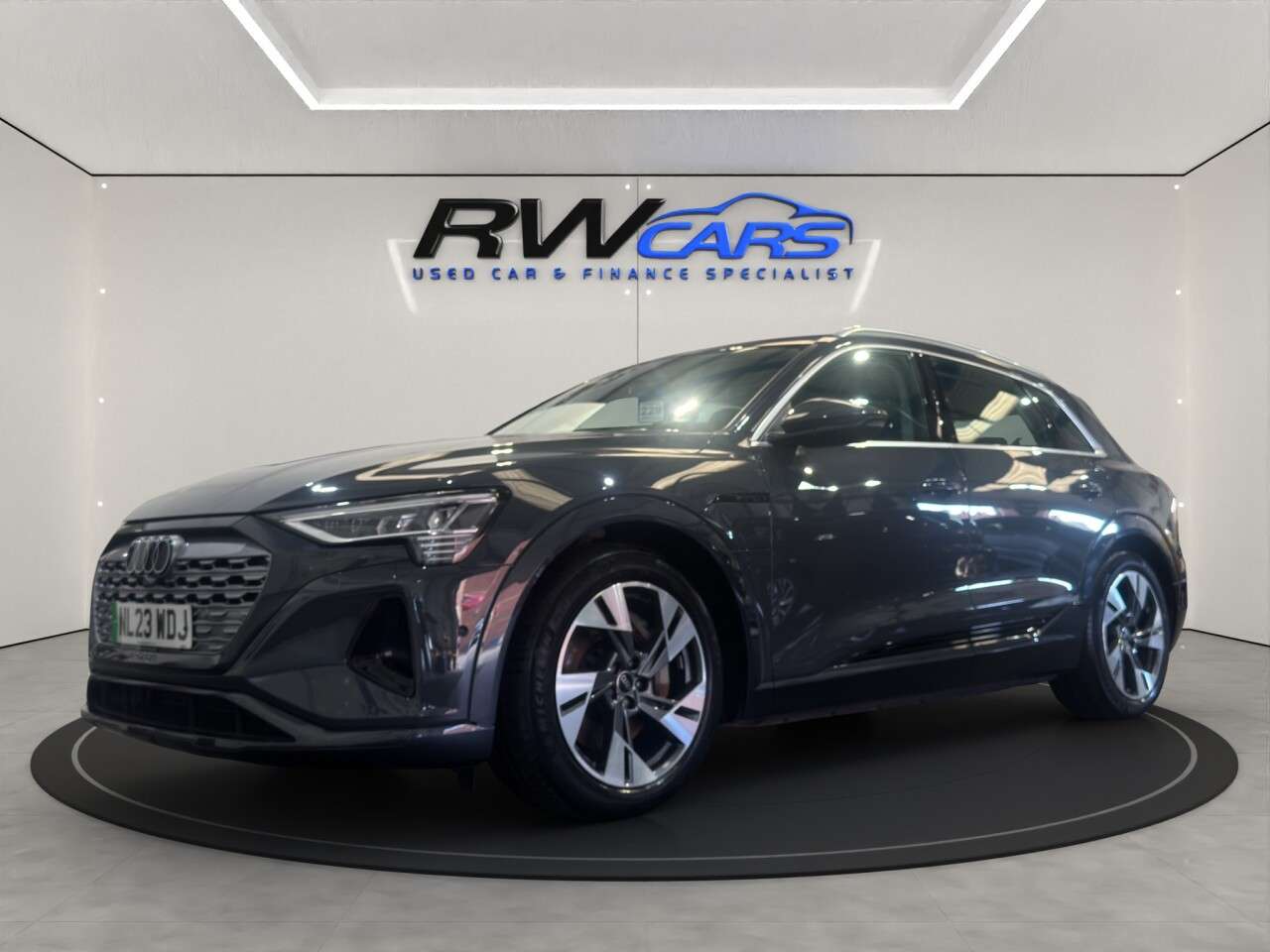 A 2023 AUDI Q8 E-TRON 50 Sport SUV 5dr Electric Auto quattro 95kWh (11kW Charger) (340 ps) A 2023 AUDI Q8 E-TRON 50 Sport SUV 5dr Electric Auto quattro 95kWh (11kW Charger) (340 ps)