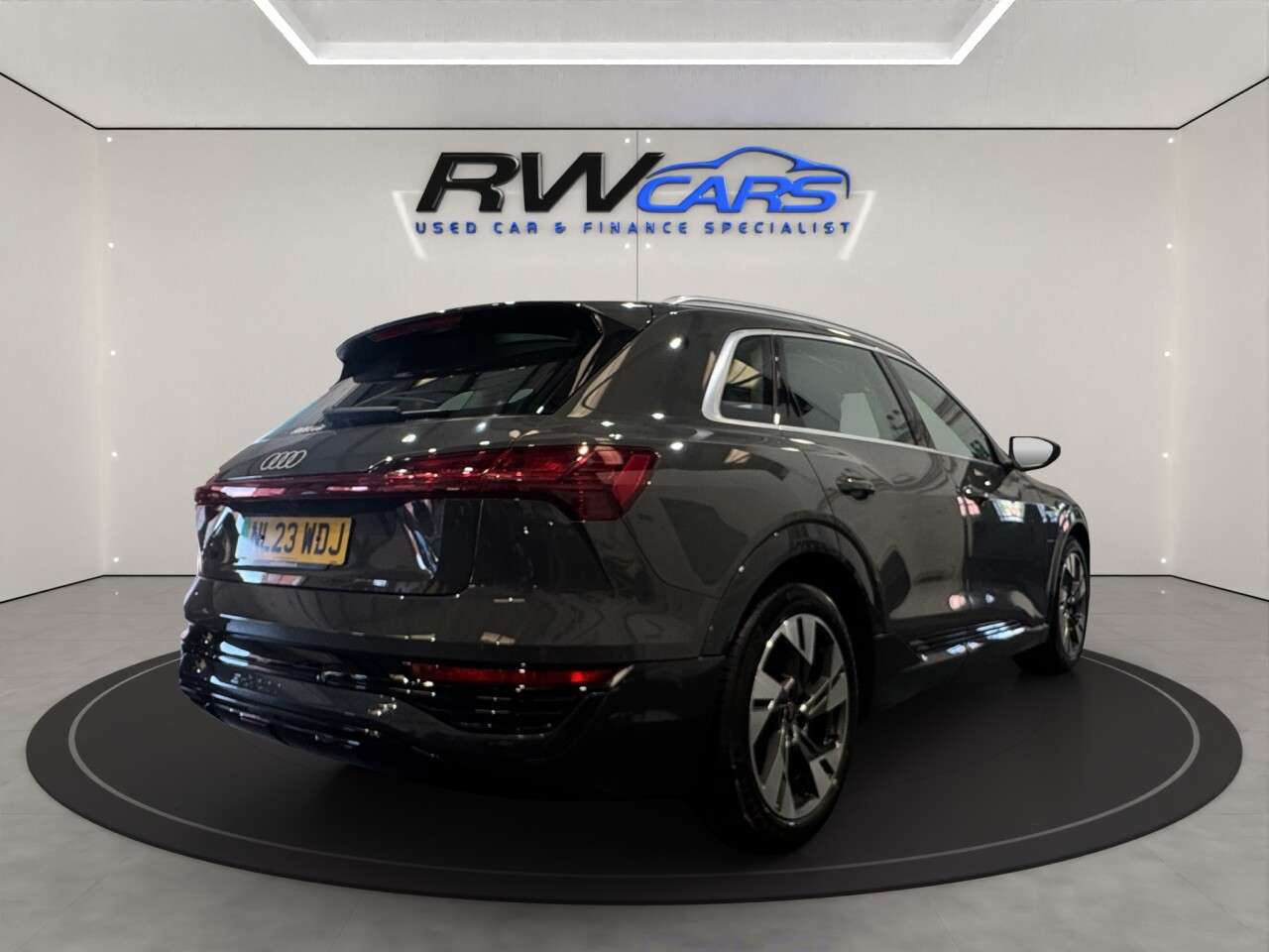 2023 AUDI Q8 E-TRON 2023 AUDI Q8 E-TRON