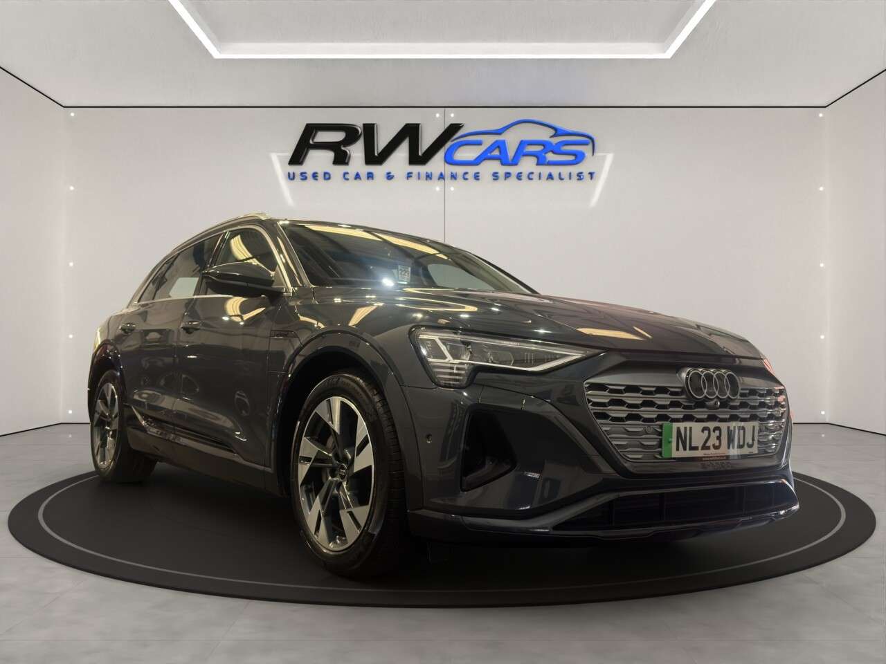 2023 AUDI Q8 E-TRON 2023 AUDI Q8 E-TRON