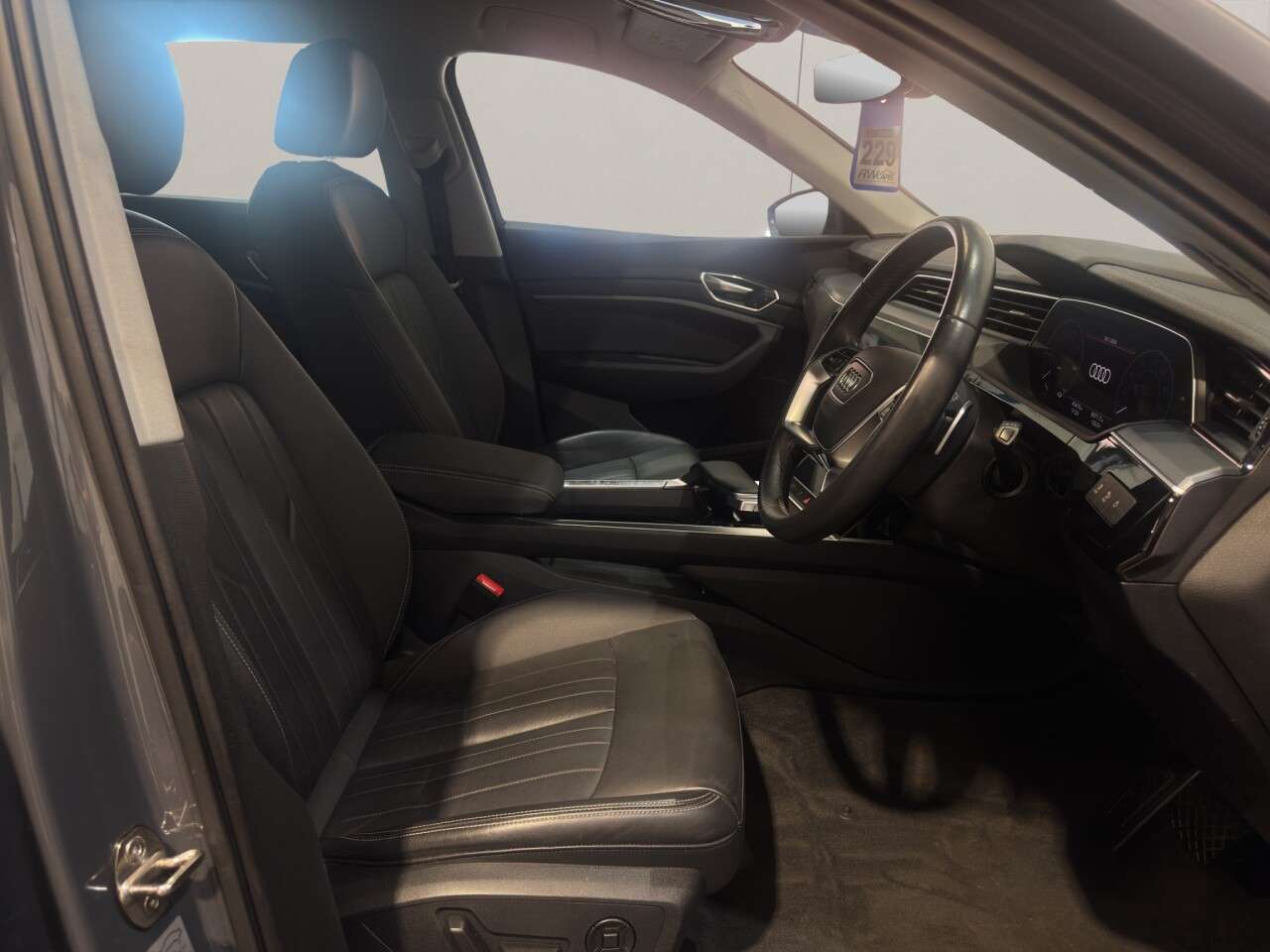 2023 AUDI Q8 E-TRON 2023 AUDI Q8 E-TRON