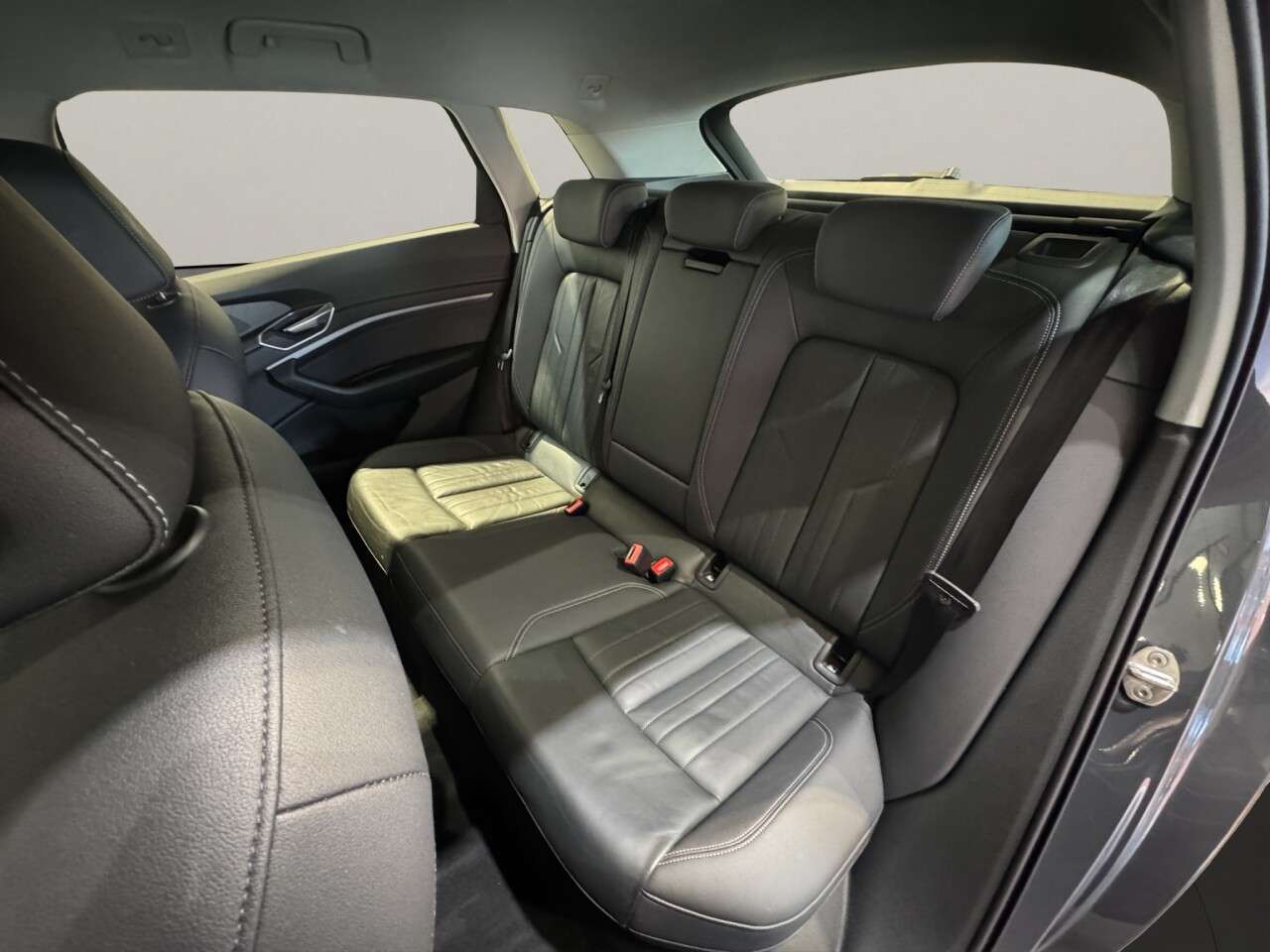 2023 AUDI Q8 E-TRON 2023 AUDI Q8 E-TRON