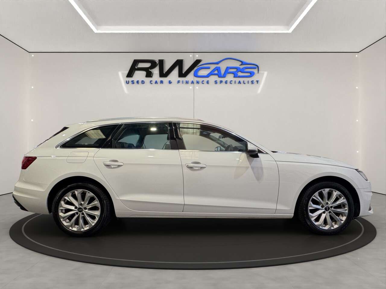 2023 AUDI A4 AVANT 2023 AUDI A4 AVANT
