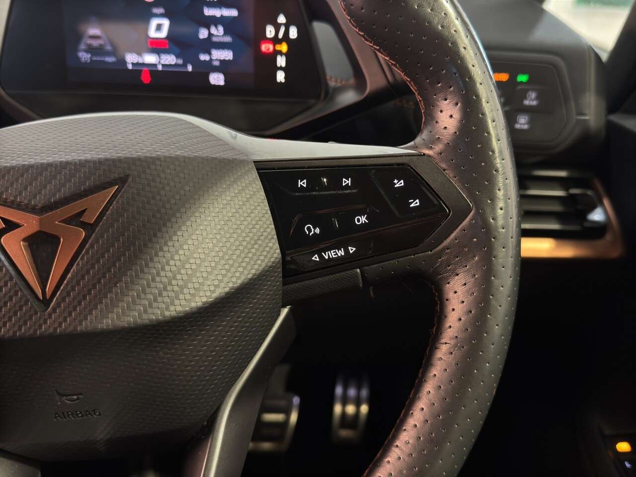 2023 CUPRA BORN 2023 CUPRA BORN