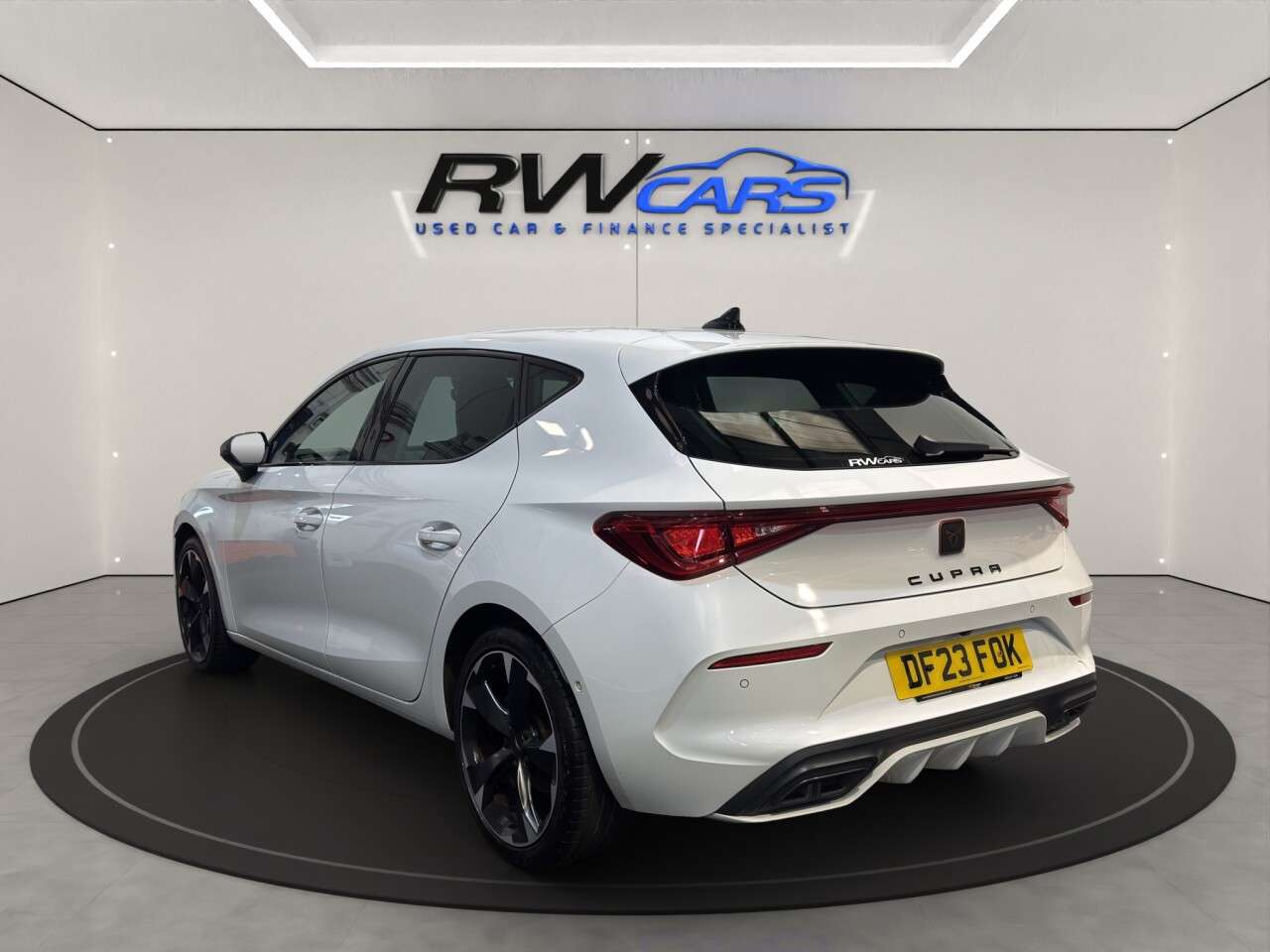 A 2023 CUPRA LEON 1.5 eTSI EVO V1 Hatchback 5dr Petrol Hybrid DSG Euro 6 (s/s) (150 ps) A 2023 CUPRA LEON 1.5 eTSI EVO V1 Hatchback 5dr Petrol Hybrid DSG Euro 6 (s/s) (150 ps)