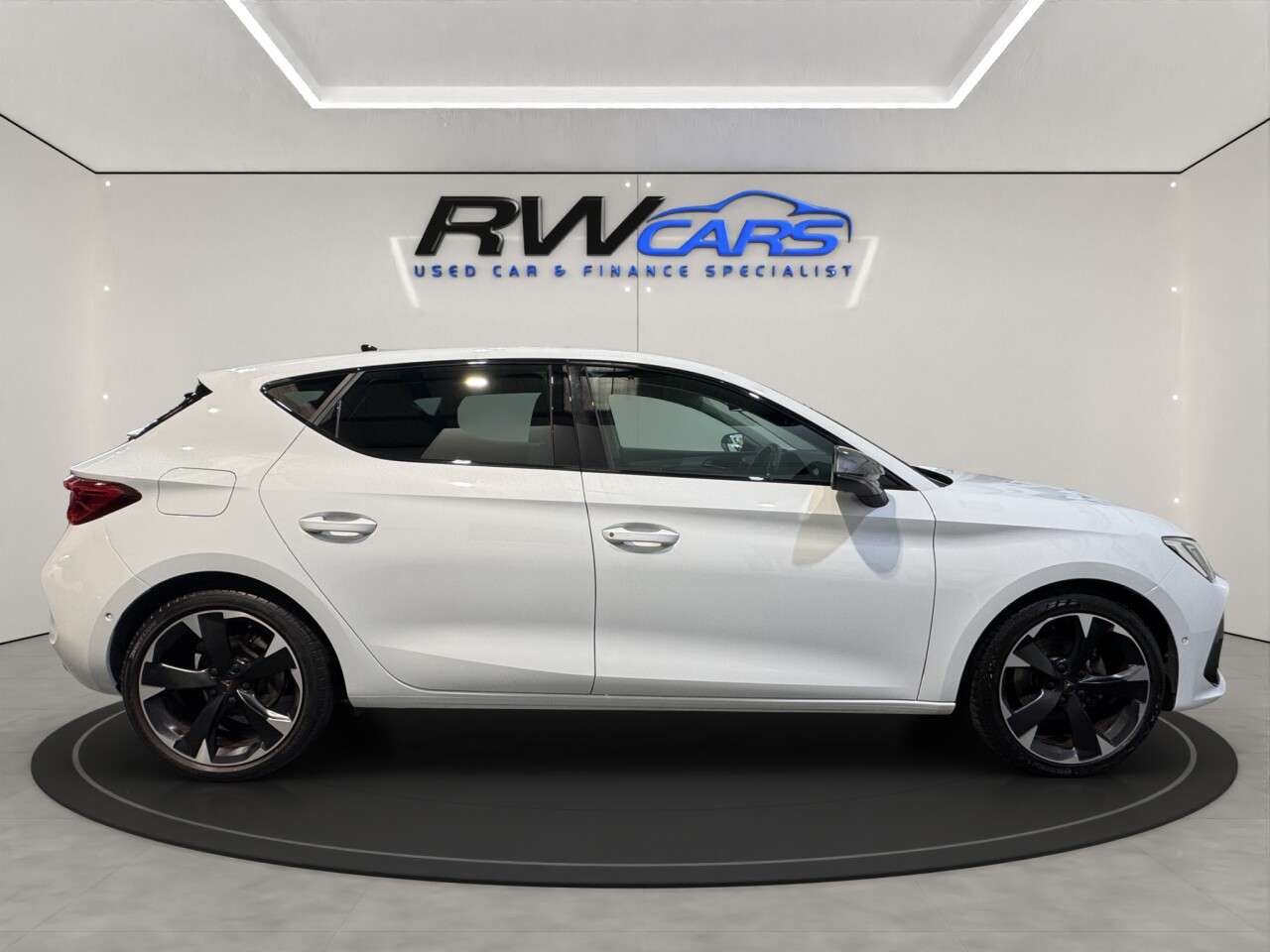 2023 CUPRA LEON 2023 CUPRA LEON