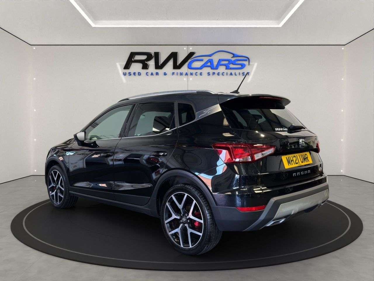 A 2021 SEAT ARONA 1.0 TSI FR Red Edition SUV 5dr Petrol Manual Euro 6 (s/s) (110 ps) A 2021 SEAT ARONA 1.0 TSI FR Red Edition SUV 5dr Petrol Manual Euro 6 (s/s) (110 ps)