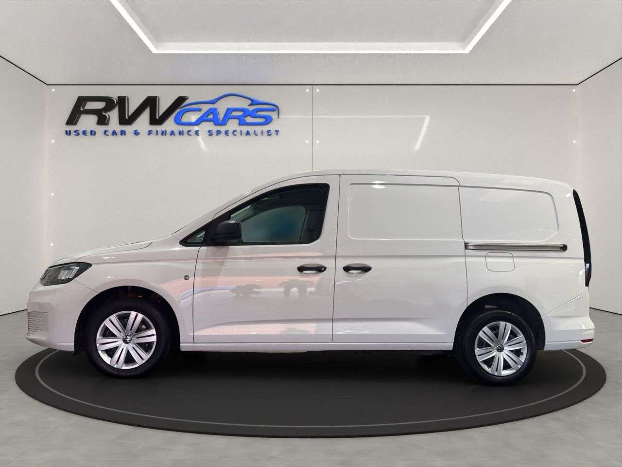 A 2024 VOLKSWAGEN CADDY MAXI 2.0 TDI C20 Commerce Plus Panel Van 6dr Diesel Manual LWB Euro 6 (s/s) (102 A 2024 VOLKSWAGEN CADDY MAXI 2.0 TDI C20 Commerce Plus Panel Van 6dr Diesel Manual LWB Euro 6 (s/s) (102