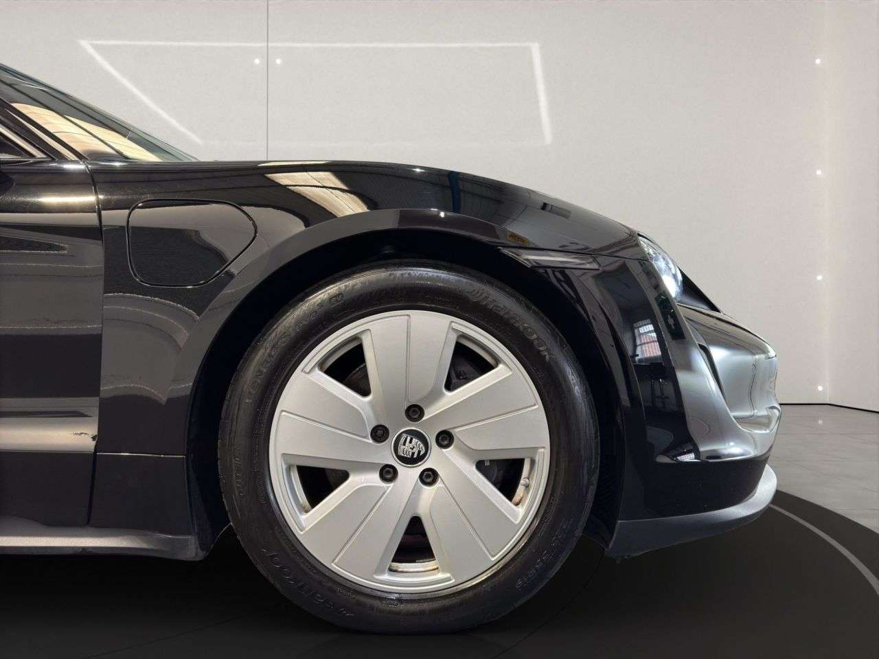 2021 PORSCHE TAYCAN 2021 PORSCHE TAYCAN