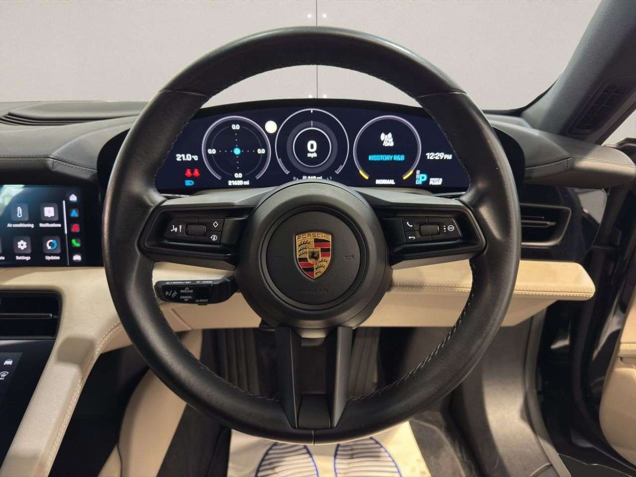 2021 PORSCHE TAYCAN 2021 PORSCHE TAYCAN