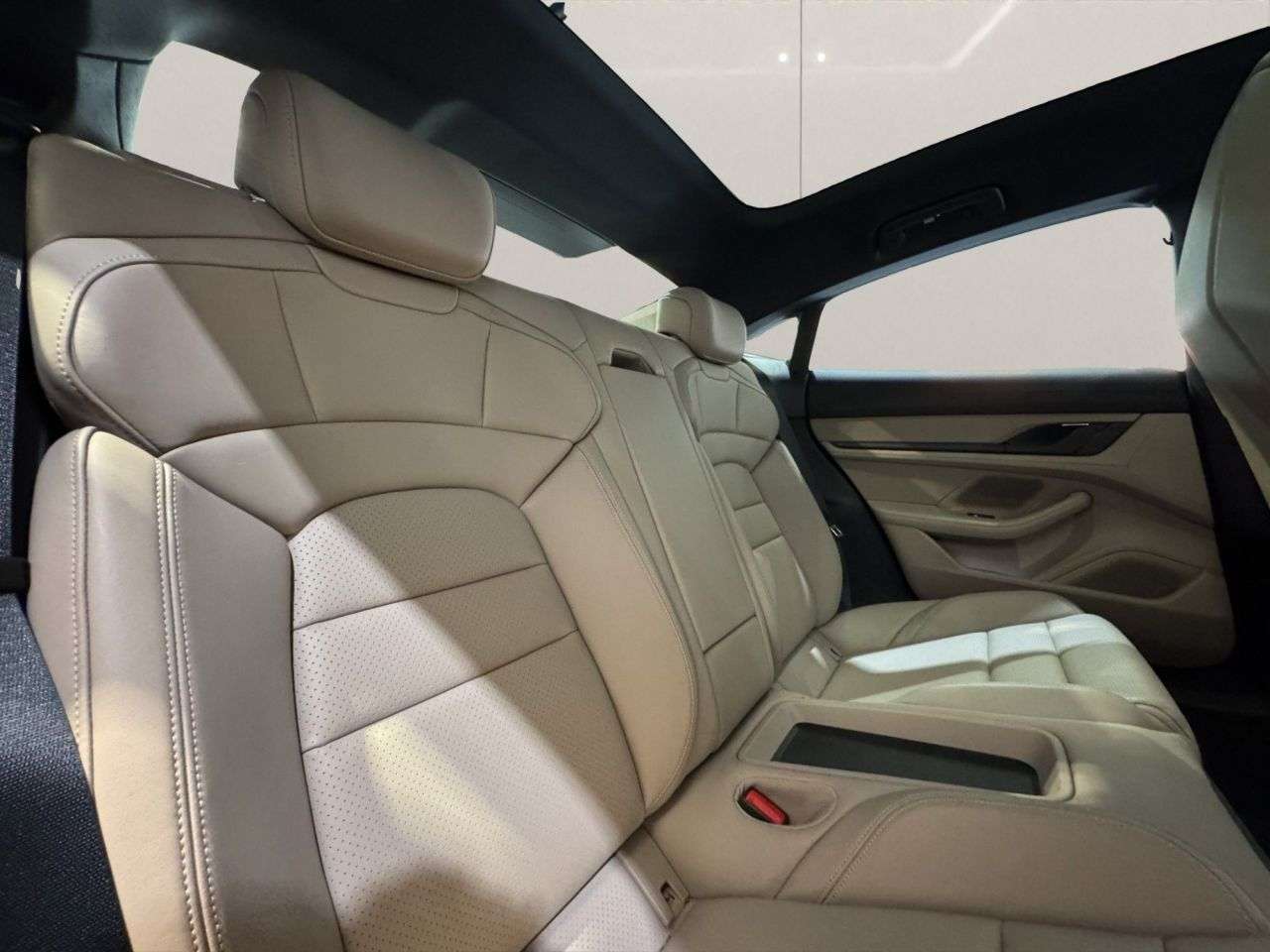 2021 PORSCHE TAYCAN 2021 PORSCHE TAYCAN