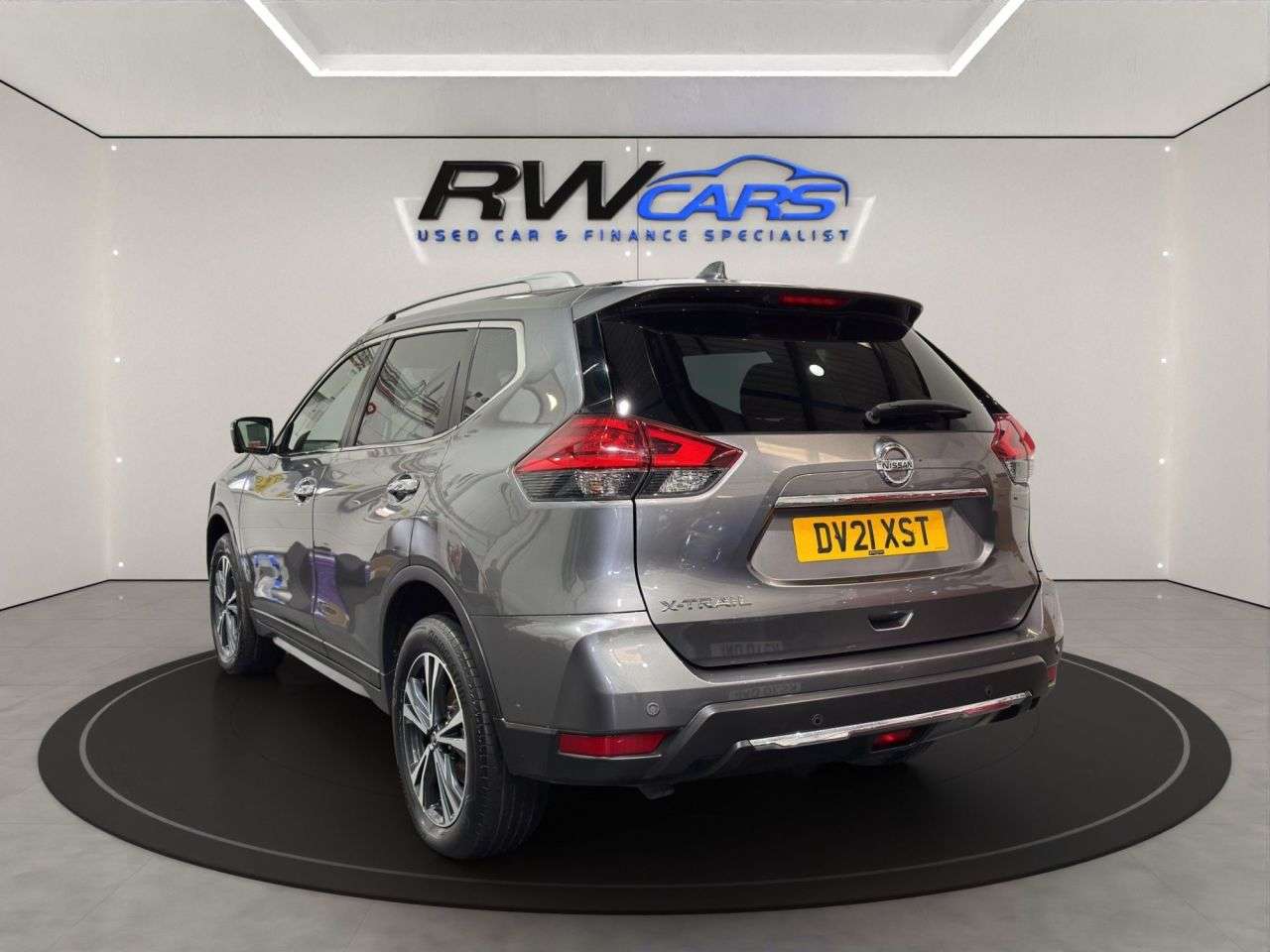 A 2021 NISSAN X-TRAIL 1.7 dCi N-Connecta SUV 5dr Diesel Manual Euro 6 (s/s) (150 ps) A 2021 NISSAN X-TRAIL 1.7 dCi N-Connecta SUV 5dr Diesel Manual Euro 6 (s/s) (150 ps)