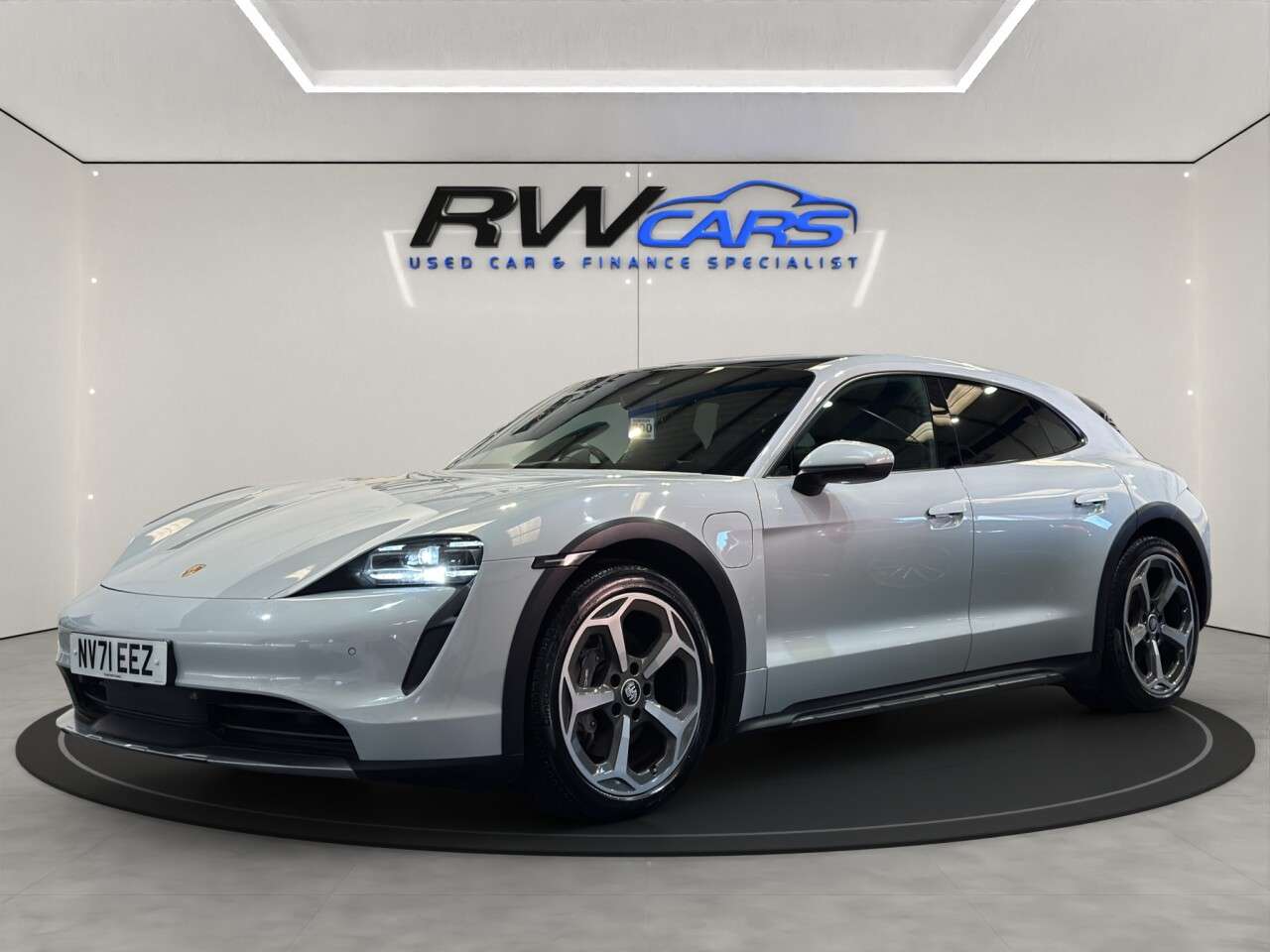 A 2021 PORSCHE TAYCAN Performance Plus 93.4kWh 4 Cross Turismo 5dr Electric Auto 4WD (11kW Charge A 2021 PORSCHE TAYCAN Performance Plus 93.4kWh 4 Cross Turismo 5dr Electric Auto 4WD (11kW Charge