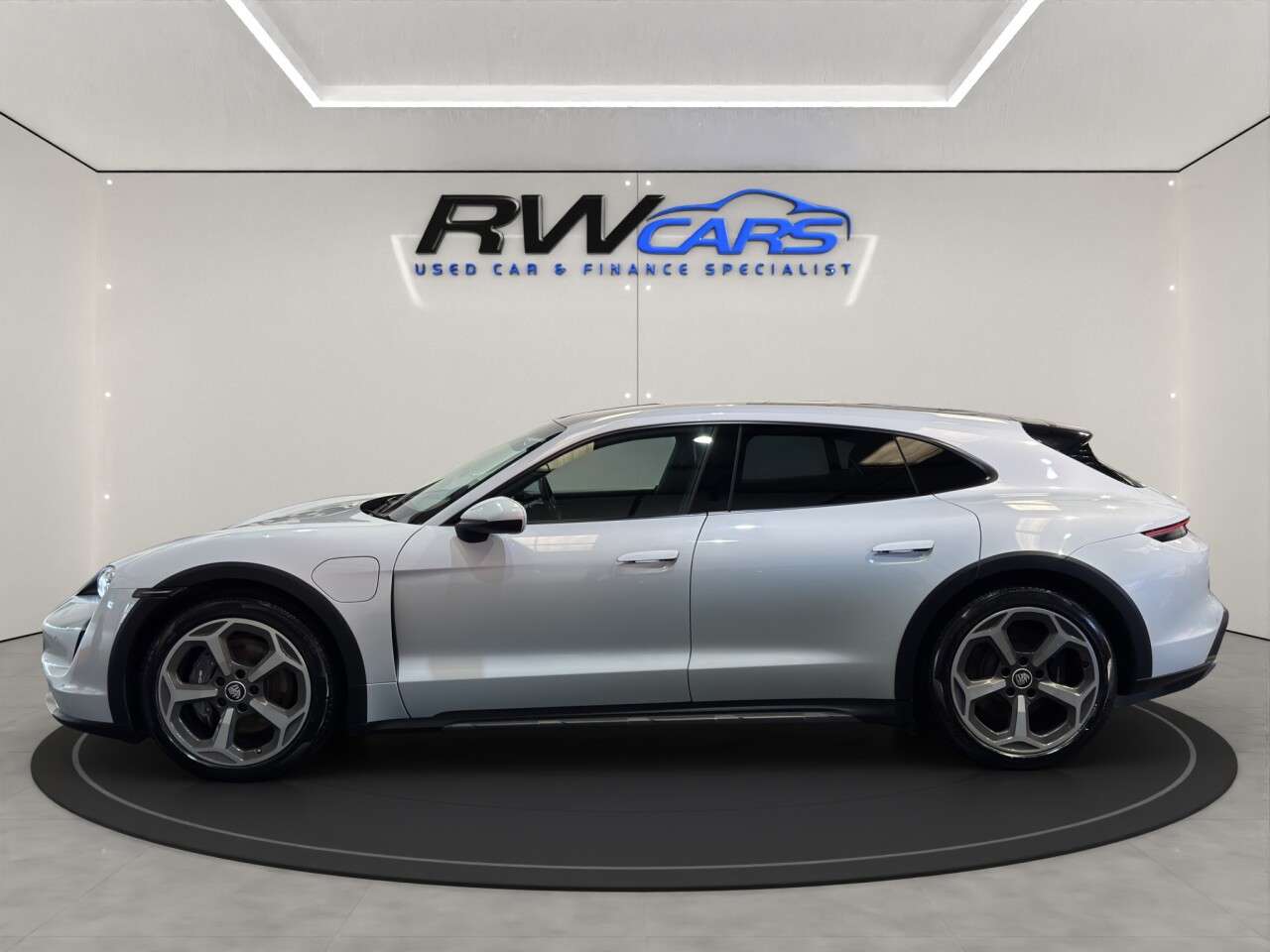 A 2021 PORSCHE TAYCAN Performance Plus 93.4kWh 4 Cross Turismo 5dr Electric Auto 4WD (11kW Charge A 2021 PORSCHE TAYCAN Performance Plus 93.4kWh 4 Cross Turismo 5dr Electric Auto 4WD (11kW Charge
