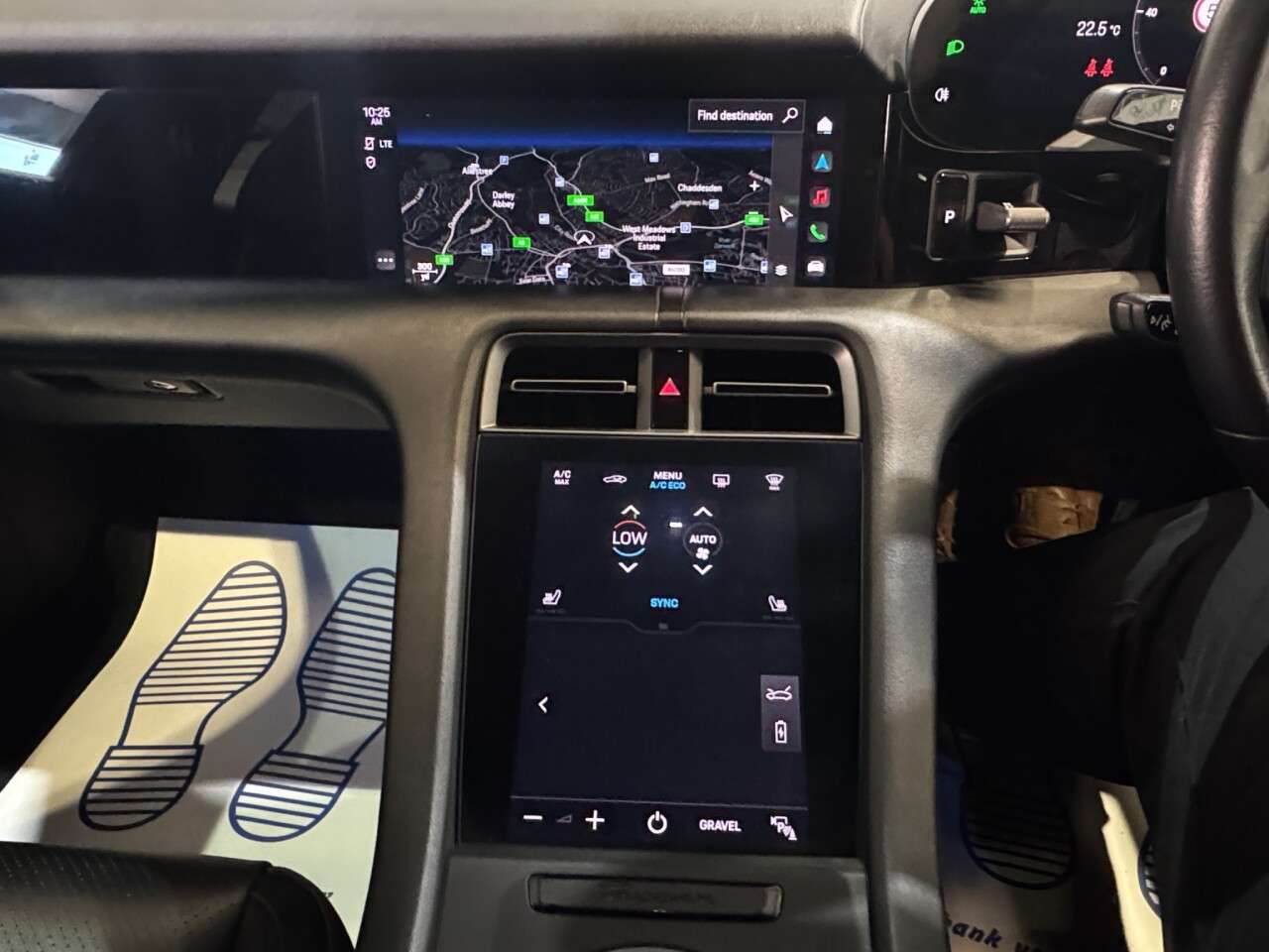 2021 PORSCHE TAYCAN 2021 PORSCHE TAYCAN