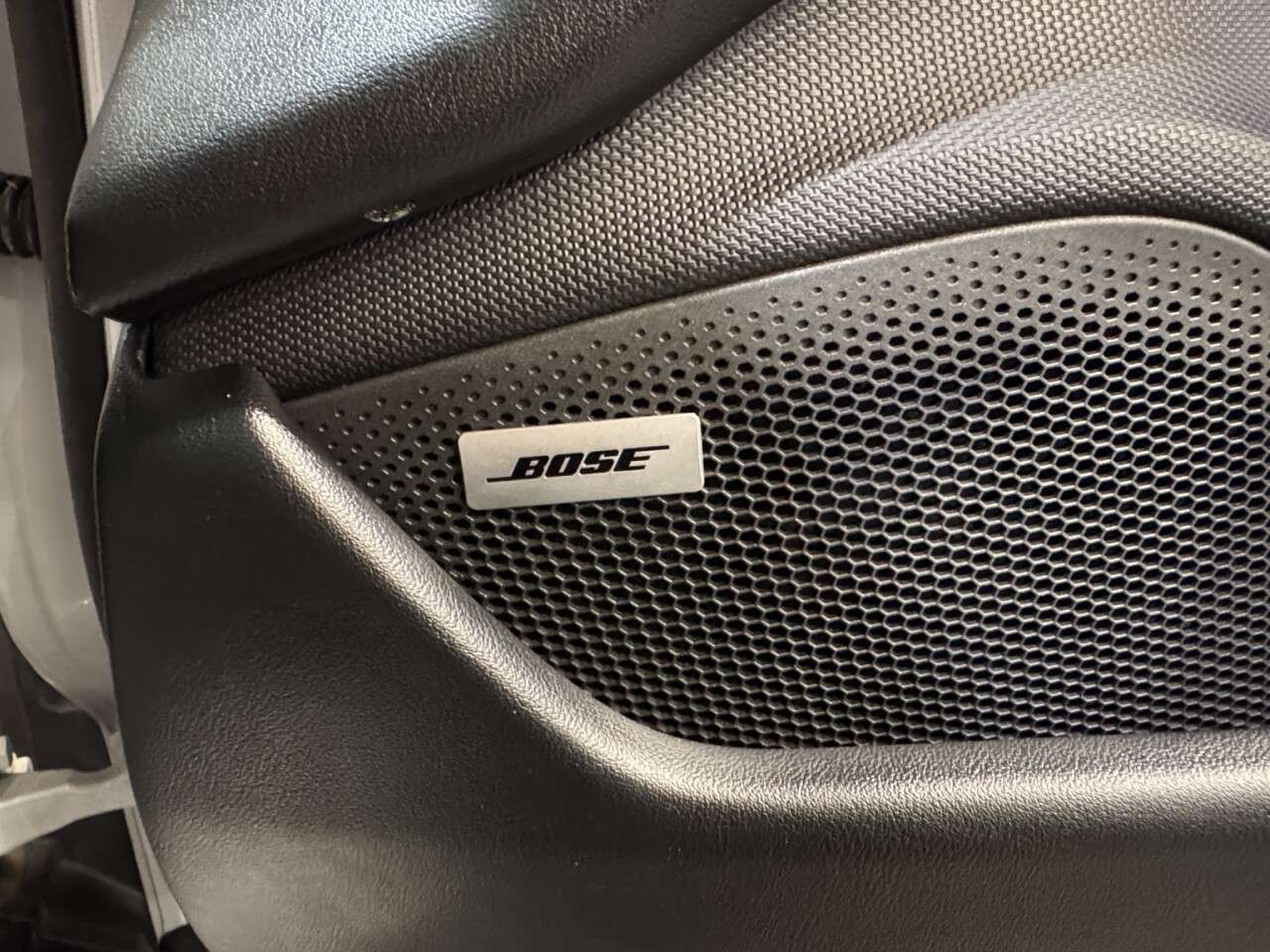 2021 PORSCHE TAYCAN 2021 PORSCHE TAYCAN