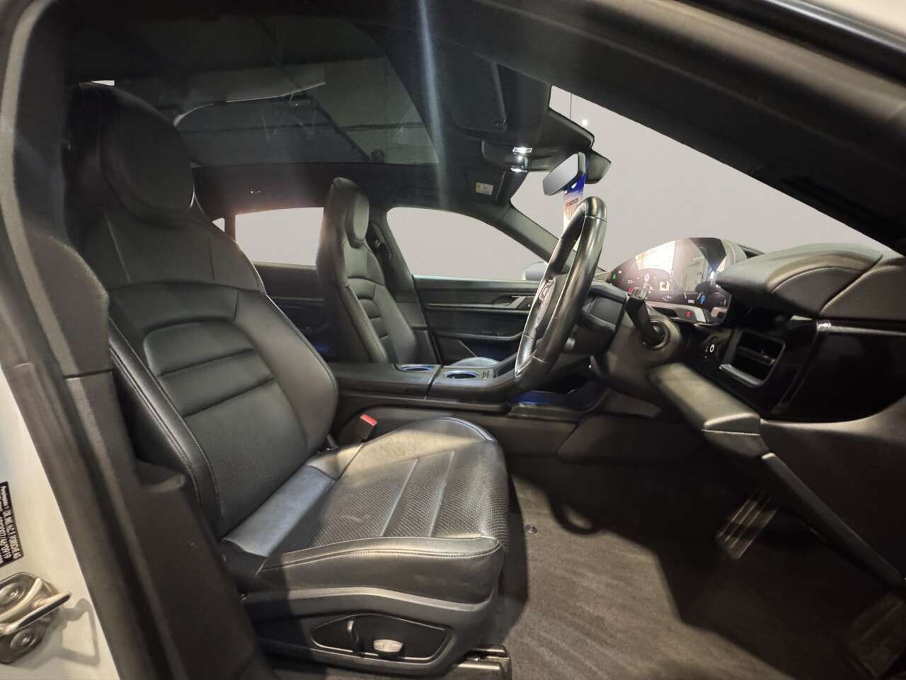 2021 PORSCHE TAYCAN 2021 PORSCHE TAYCAN