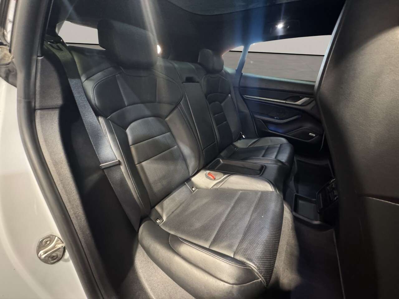 2021 PORSCHE TAYCAN 2021 PORSCHE TAYCAN