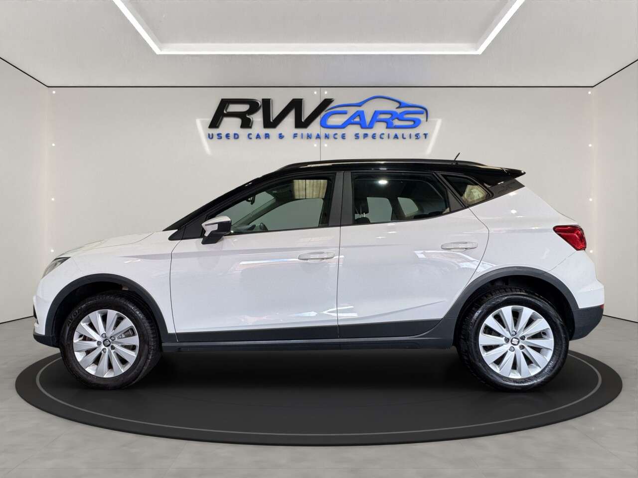 A 2018 SEAT ARONA 1.0 TSI SE Technology SUV 5dr Petrol Manual Euro 6 (s/s) (95 ps) A 2018 SEAT ARONA 1.0 TSI SE Technology SUV 5dr Petrol Manual Euro 6 (s/s) (95 ps)