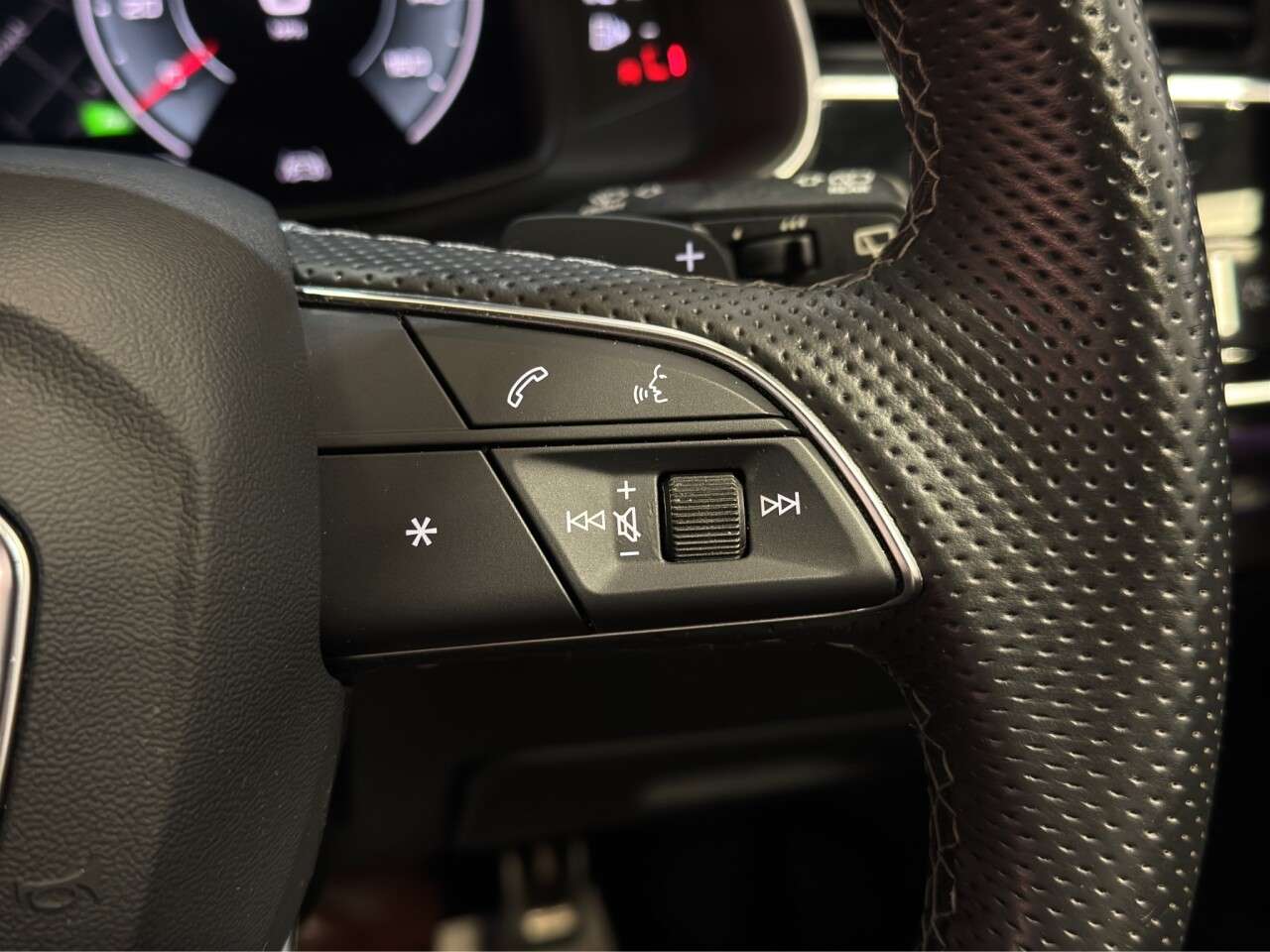 2022 AUDI Q8 2022 AUDI Q8