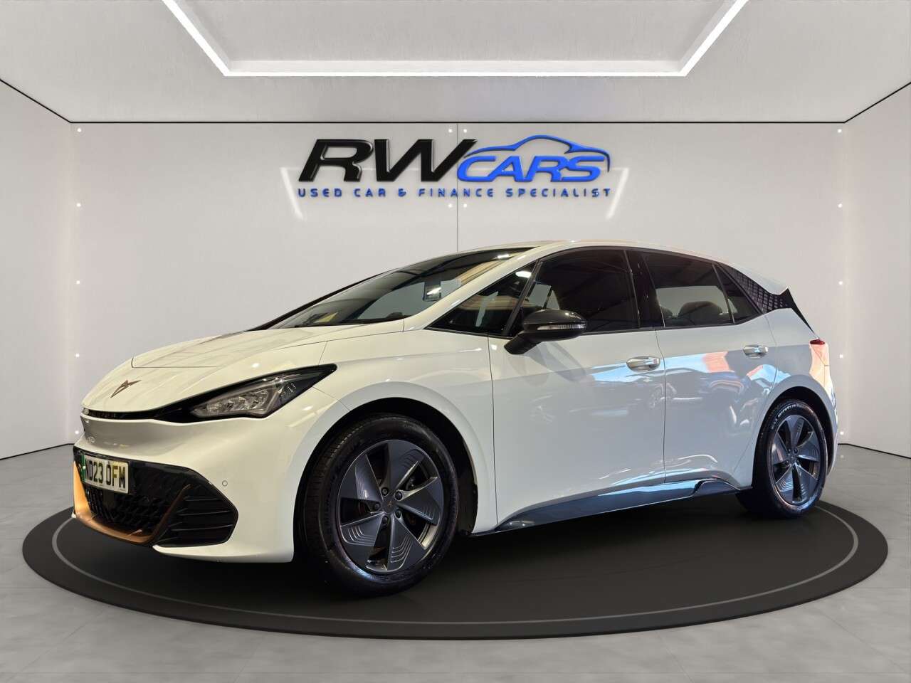 A 2023 CUPRA BORN 58kWh V1 Hatchback 5dr Electric Auto (204 ps) A 2023 CUPRA BORN 58kWh V1 Hatchback 5dr Electric Auto (204 ps)