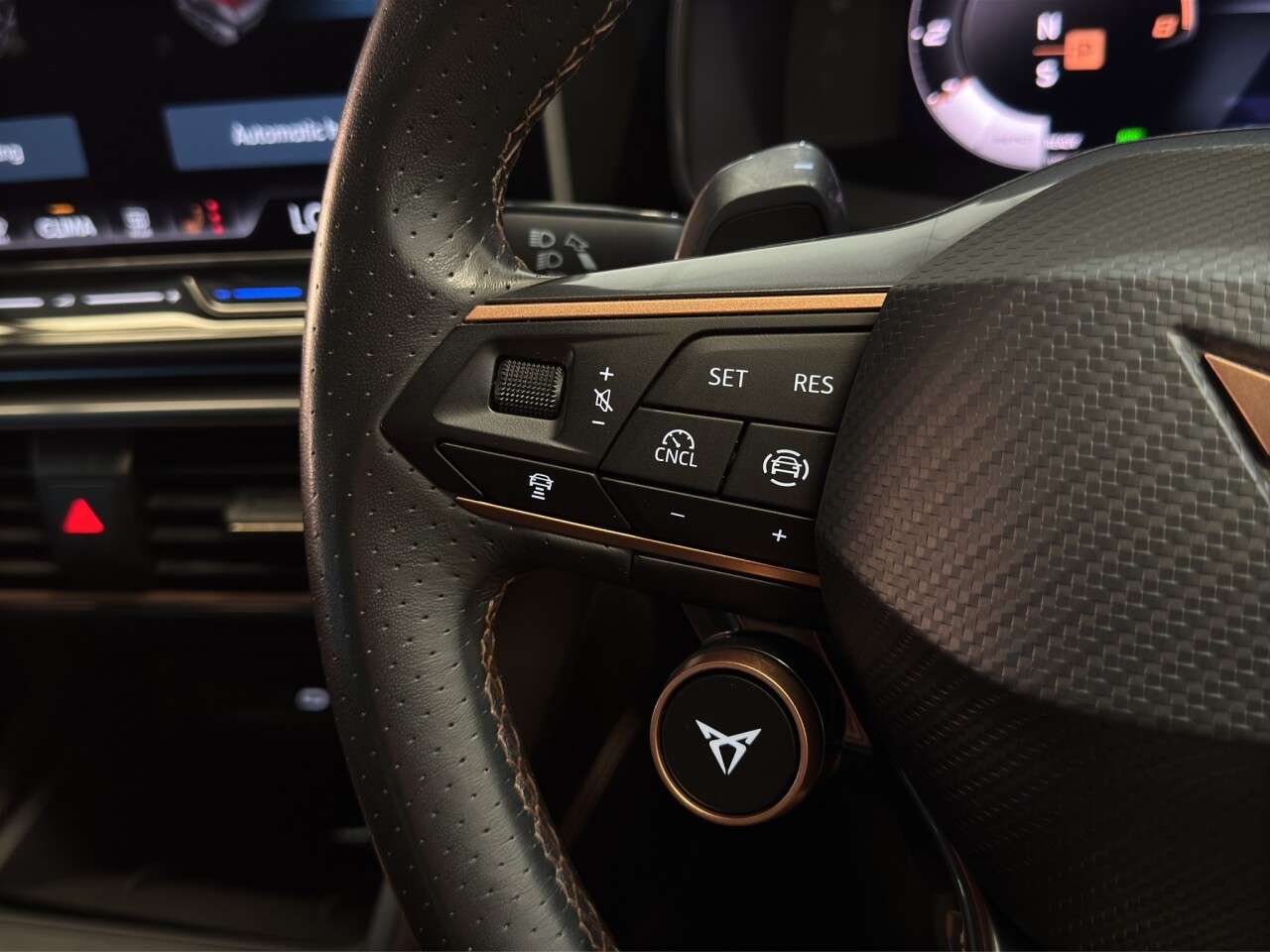 2025 CUPRA LEON 2025 CUPRA LEON