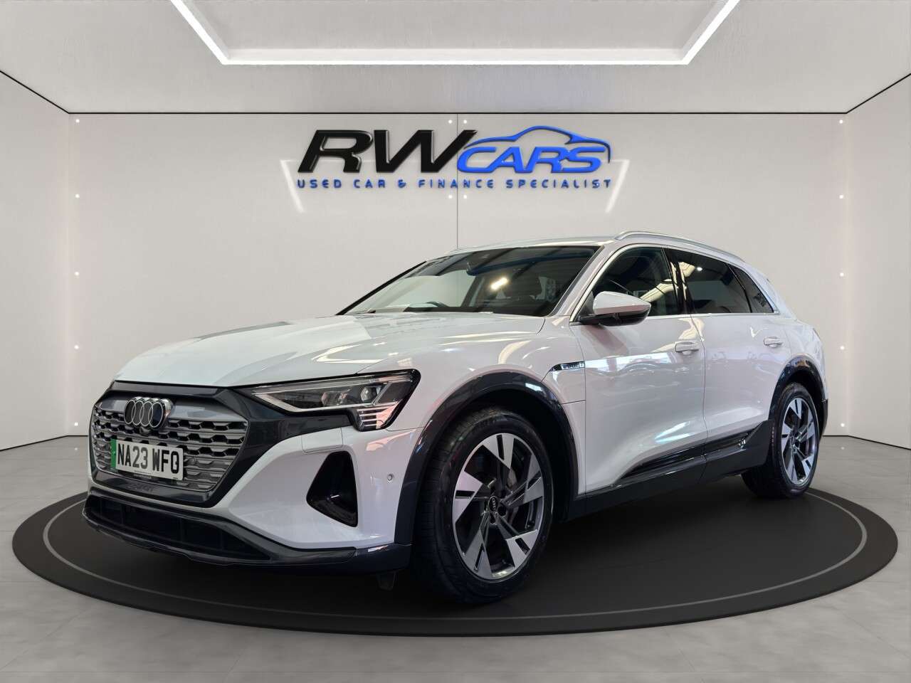 A 2023 AUDI Q8 E-TRON 50 Sport SUV 5dr Electric Auto quattro 95kWh (11kW Charger) (340 ps) A 2023 AUDI Q8 E-TRON 50 Sport SUV 5dr Electric Auto quattro 95kWh (11kW Charger) (340 ps)