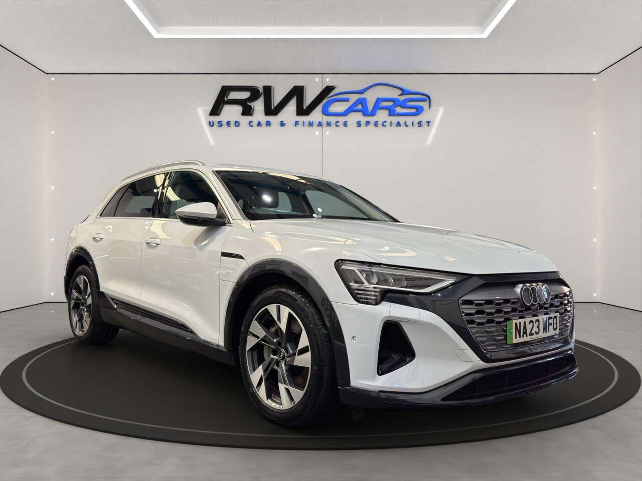 2023 AUDI Q8 E-TRON 2023 AUDI Q8 E-TRON