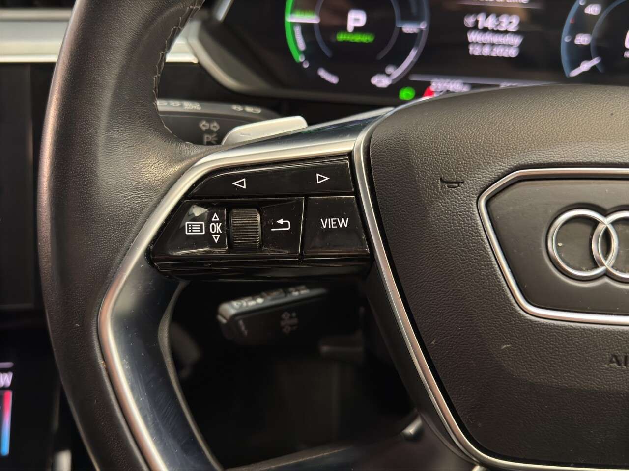 2023 AUDI Q8 E-TRON 2023 AUDI Q8 E-TRON