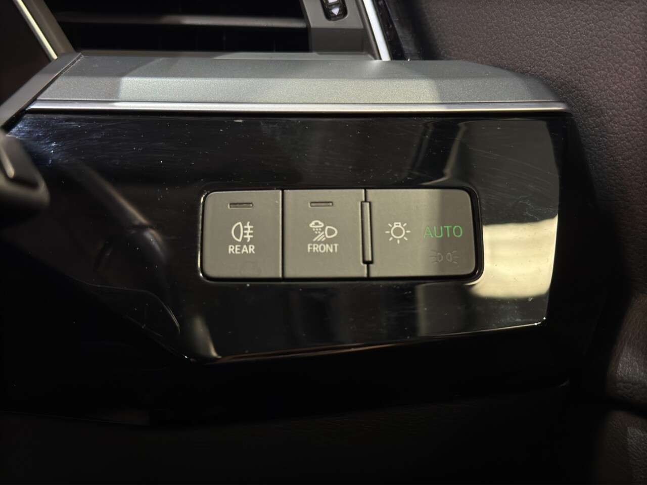 2023 AUDI Q8 E-TRON 2023 AUDI Q8 E-TRON