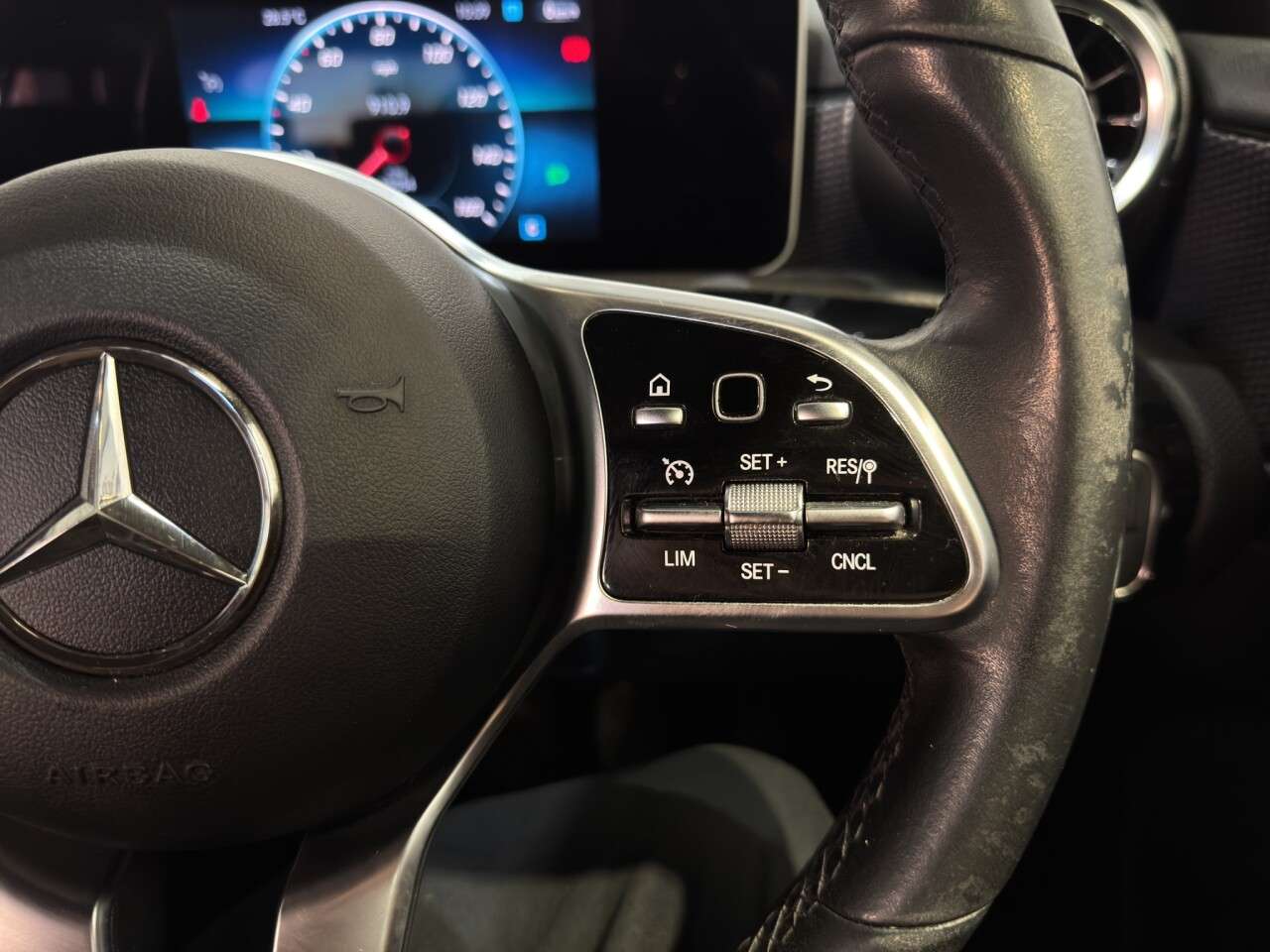 2018 MERCEDES-BENZ A CLASS 2018 MERCEDES-BENZ A CLASS