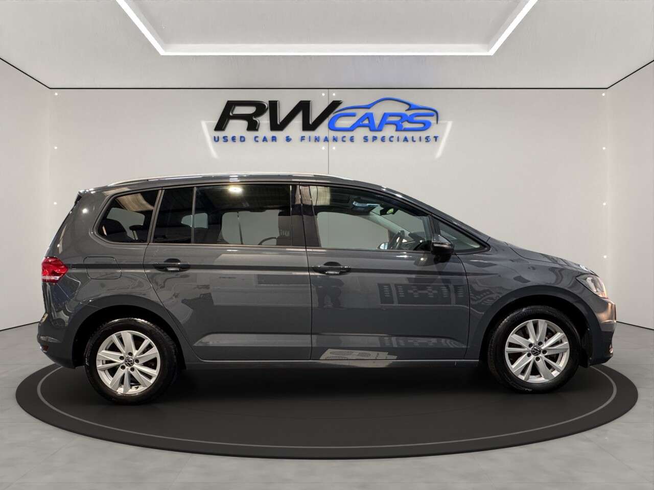 2020 VOLKSWAGEN TOURAN 2020 VOLKSWAGEN TOURAN