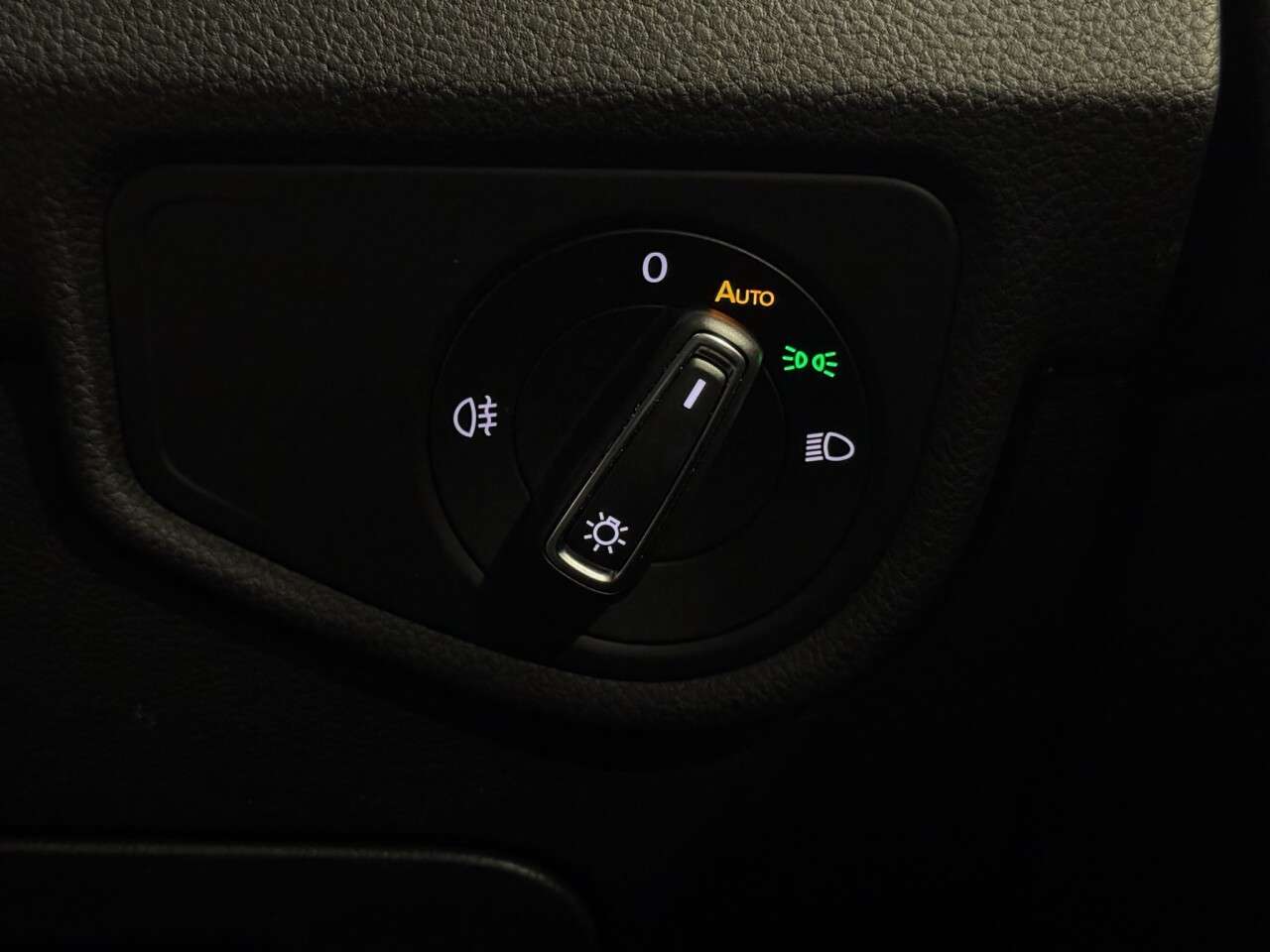 2020 VOLKSWAGEN TOURAN 2020 VOLKSWAGEN TOURAN