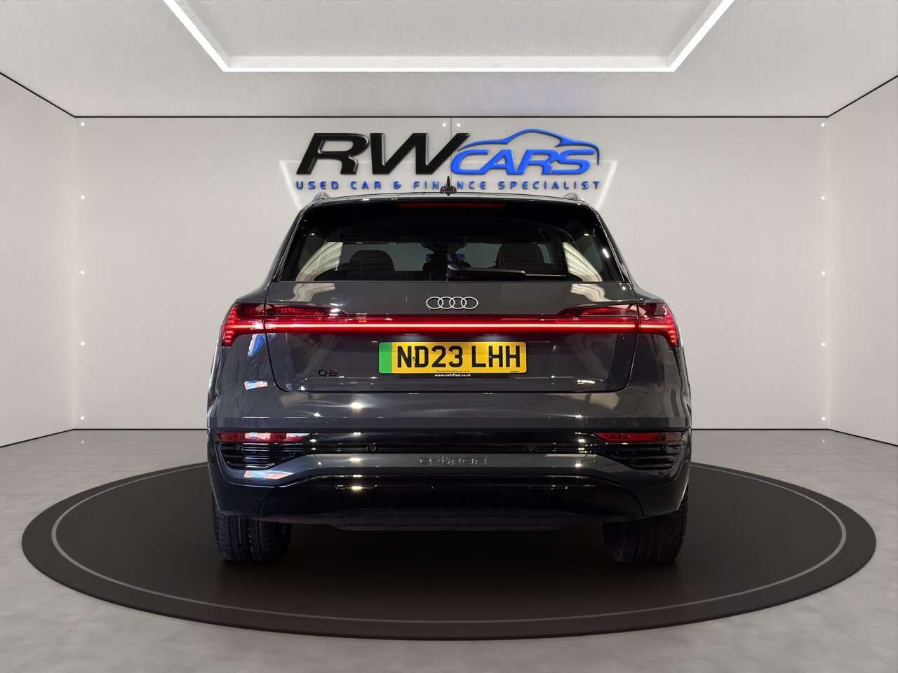 2023 AUDI Q8 E-TRON 2023 AUDI Q8 E-TRON