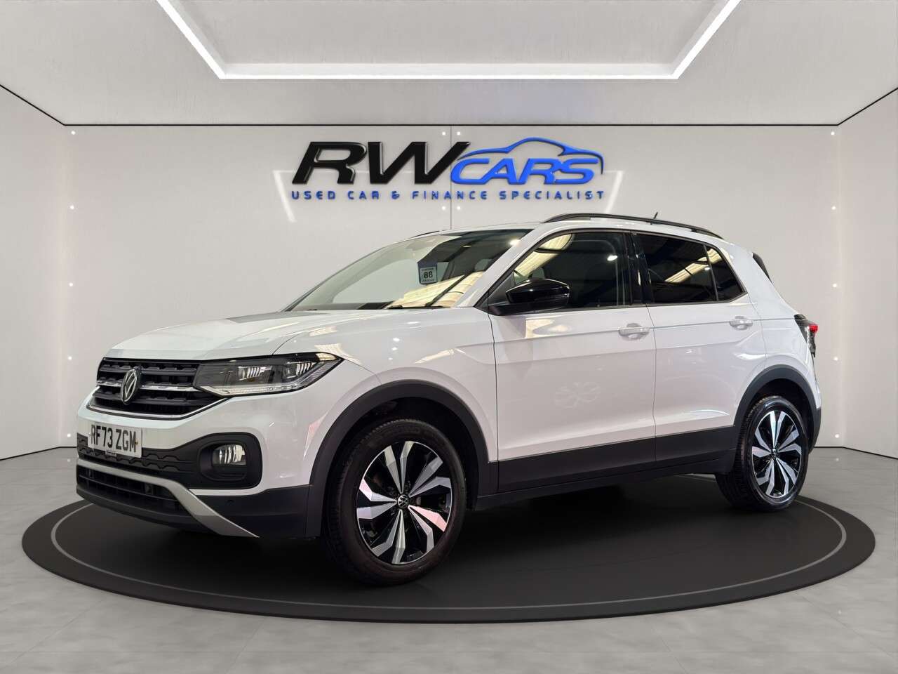 A 2023 VOLKSWAGEN T-CROSS 1.0 TSI Black Edition SUV 5dr Petrol Manual Euro 6 (s/s) (95 ps) A 2023 VOLKSWAGEN T-CROSS 1.0 TSI Black Edition SUV 5dr Petrol Manual Euro 6 (s/s) (95 ps)