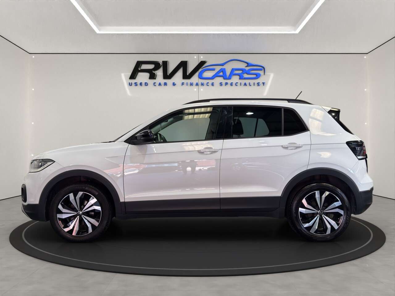 A 2023 VOLKSWAGEN T-CROSS 1.0 TSI Black Edition SUV 5dr Petrol Manual Euro 6 (s/s) (95 ps) A 2023 VOLKSWAGEN T-CROSS 1.0 TSI Black Edition SUV 5dr Petrol Manual Euro 6 (s/s) (95 ps)
