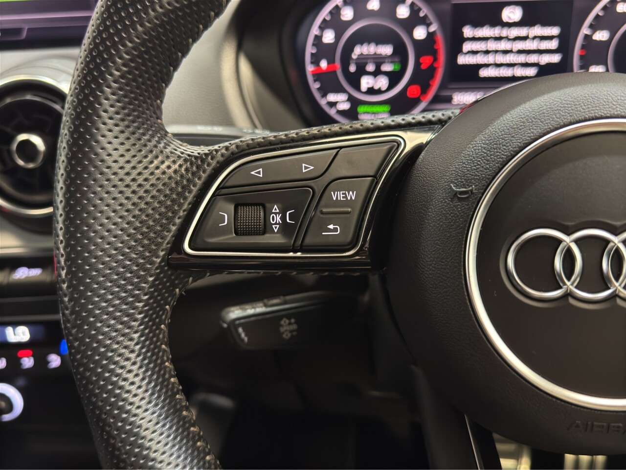 2019 AUDI Q2 2019 AUDI Q2