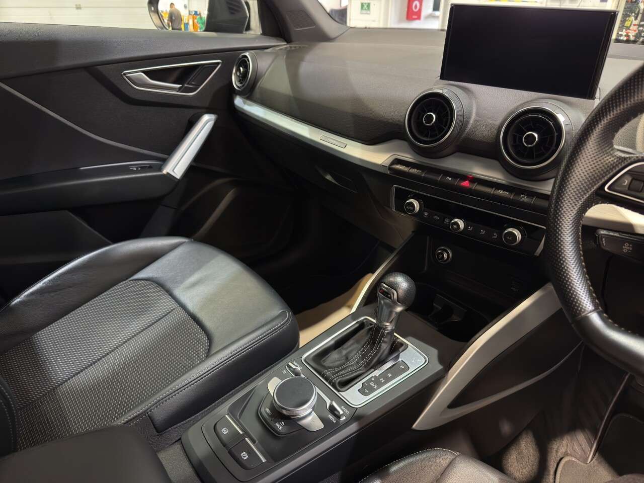 2019 AUDI Q2 2019 AUDI Q2